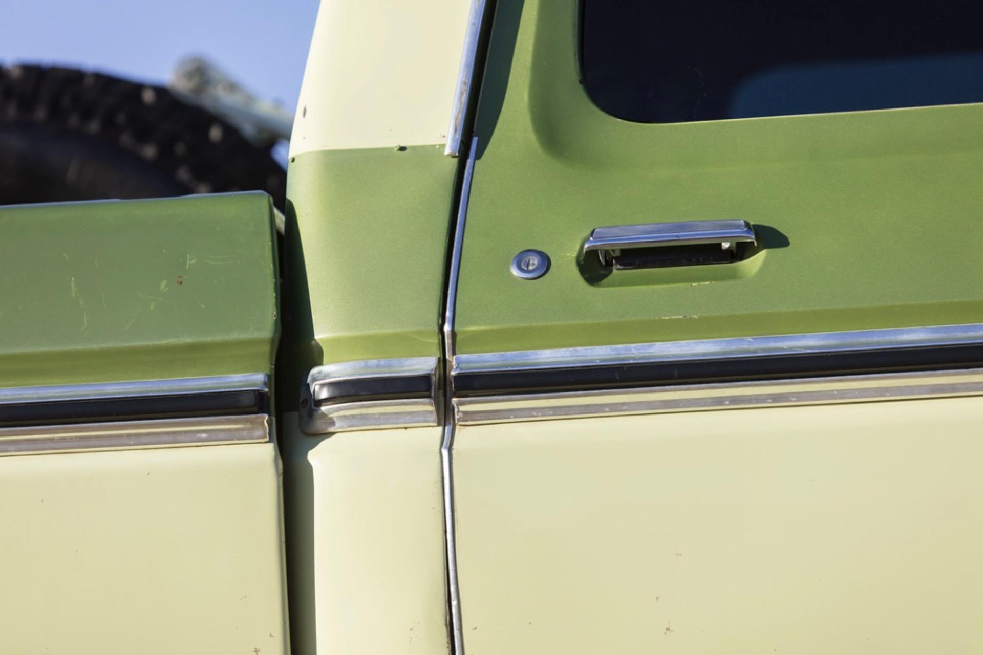 7.3L Turbo Diesel-Powered 1975 Ford F-250 4×4