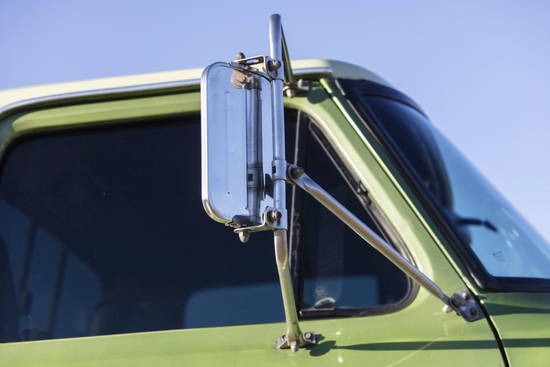 7.3L Turbo Diesel-Powered 1975 Ford F-250 4×4