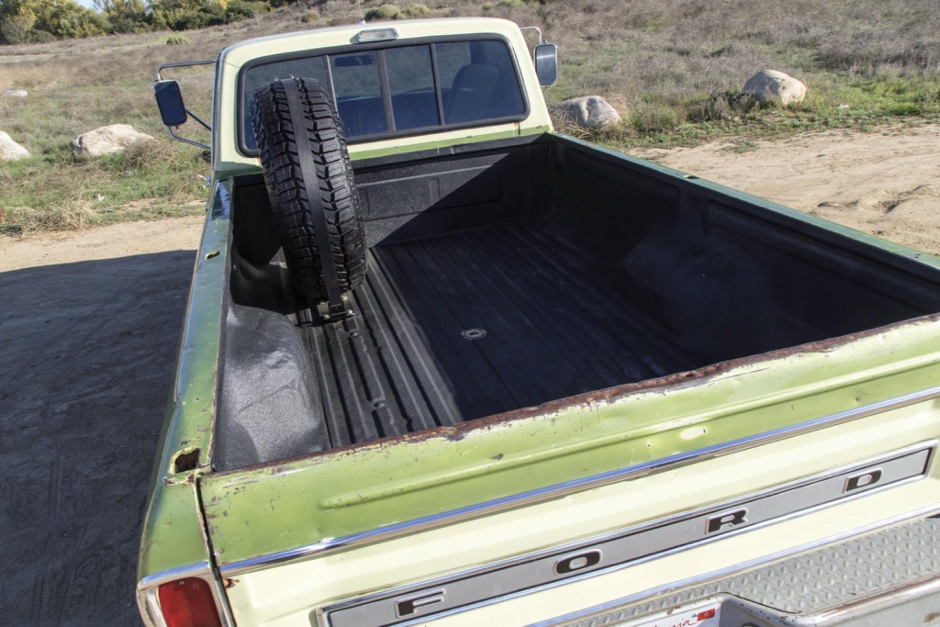 7.3L Turbo Diesel-Powered 1975 Ford F-250 4×4