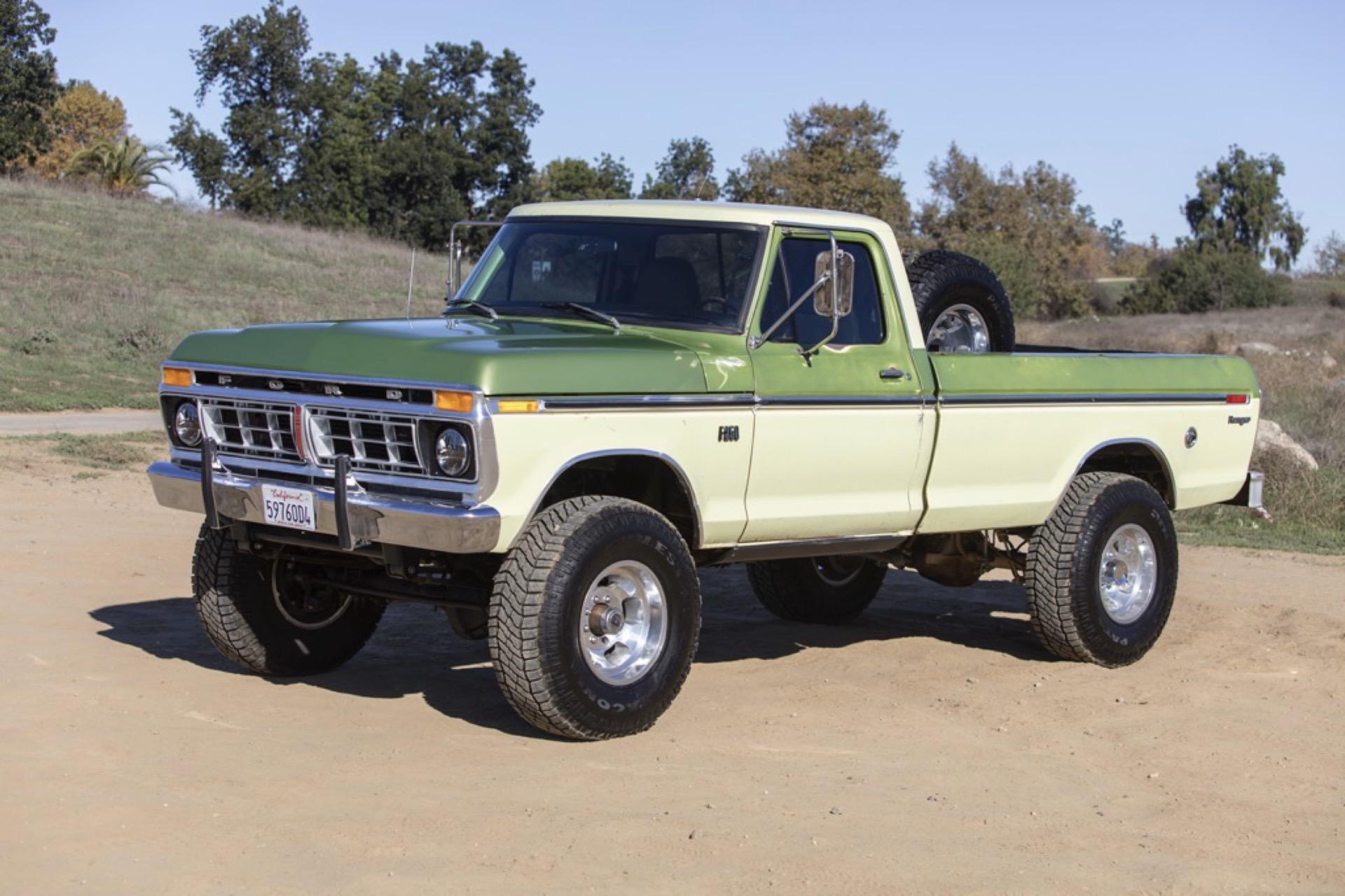 7.3L Turbo Diesel-Powered 1975 Ford F-250 4×4
