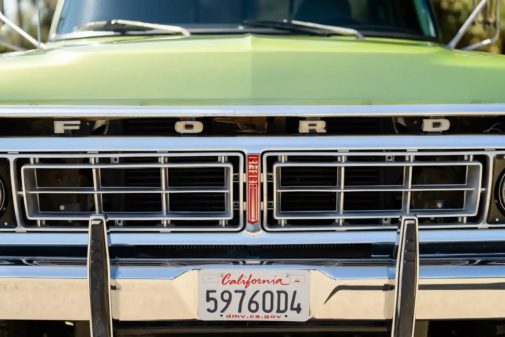 7.3L Turbo Diesel-Powered 1975 Ford F-250 4×4