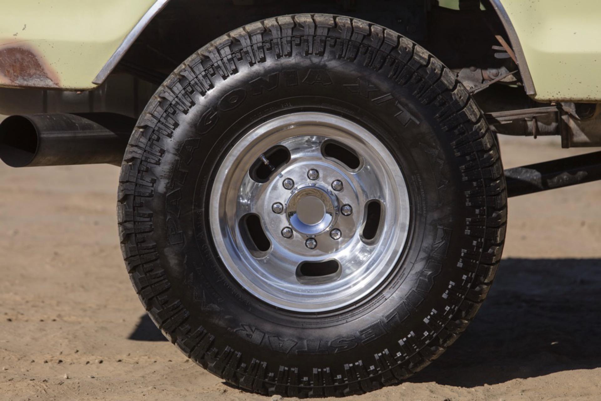 7.3L Turbo Diesel-Powered 1975 Ford F-250 4×4