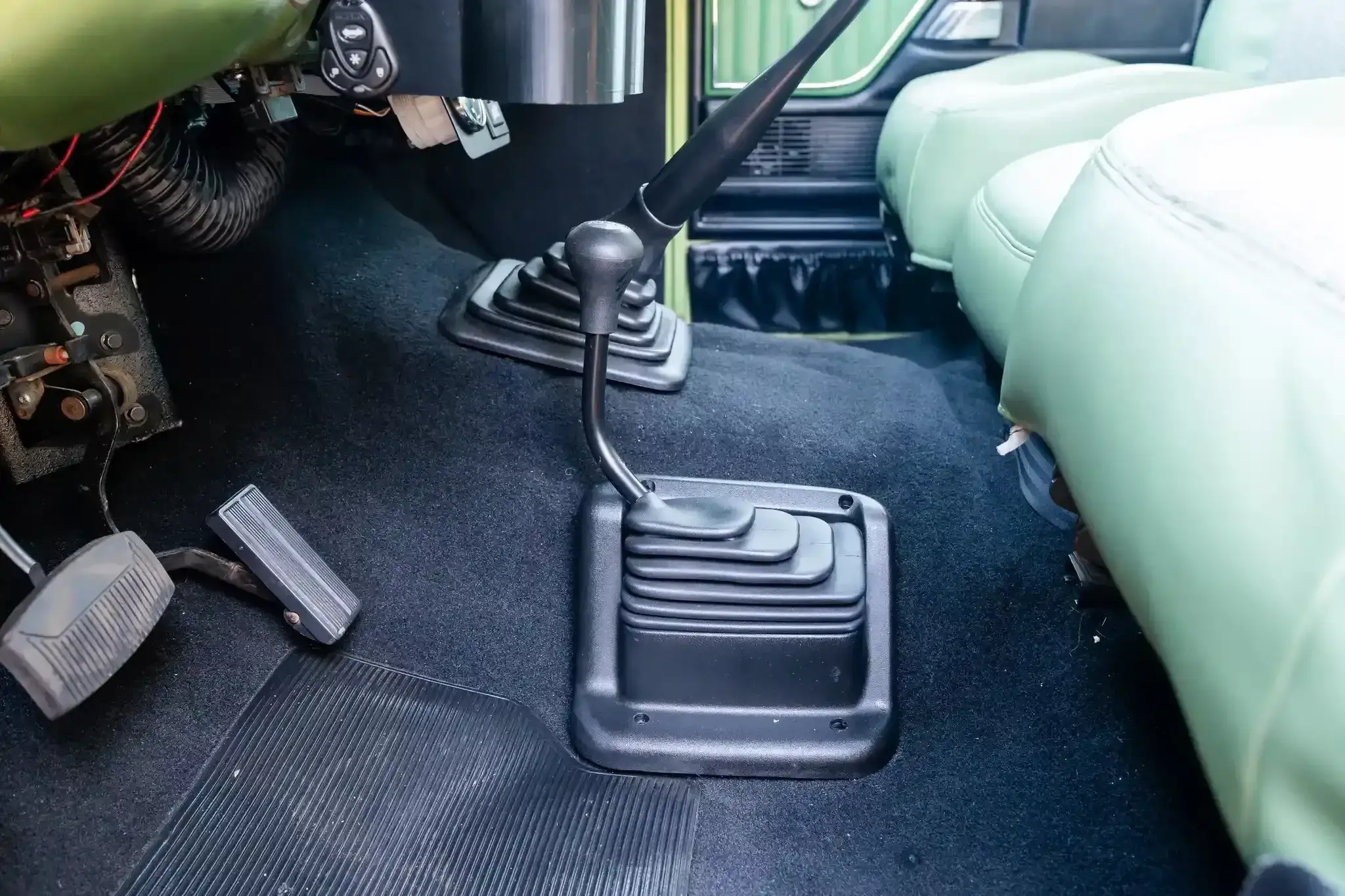 7.3L Turbo Diesel-Powered 1975 Ford F-250 4×4