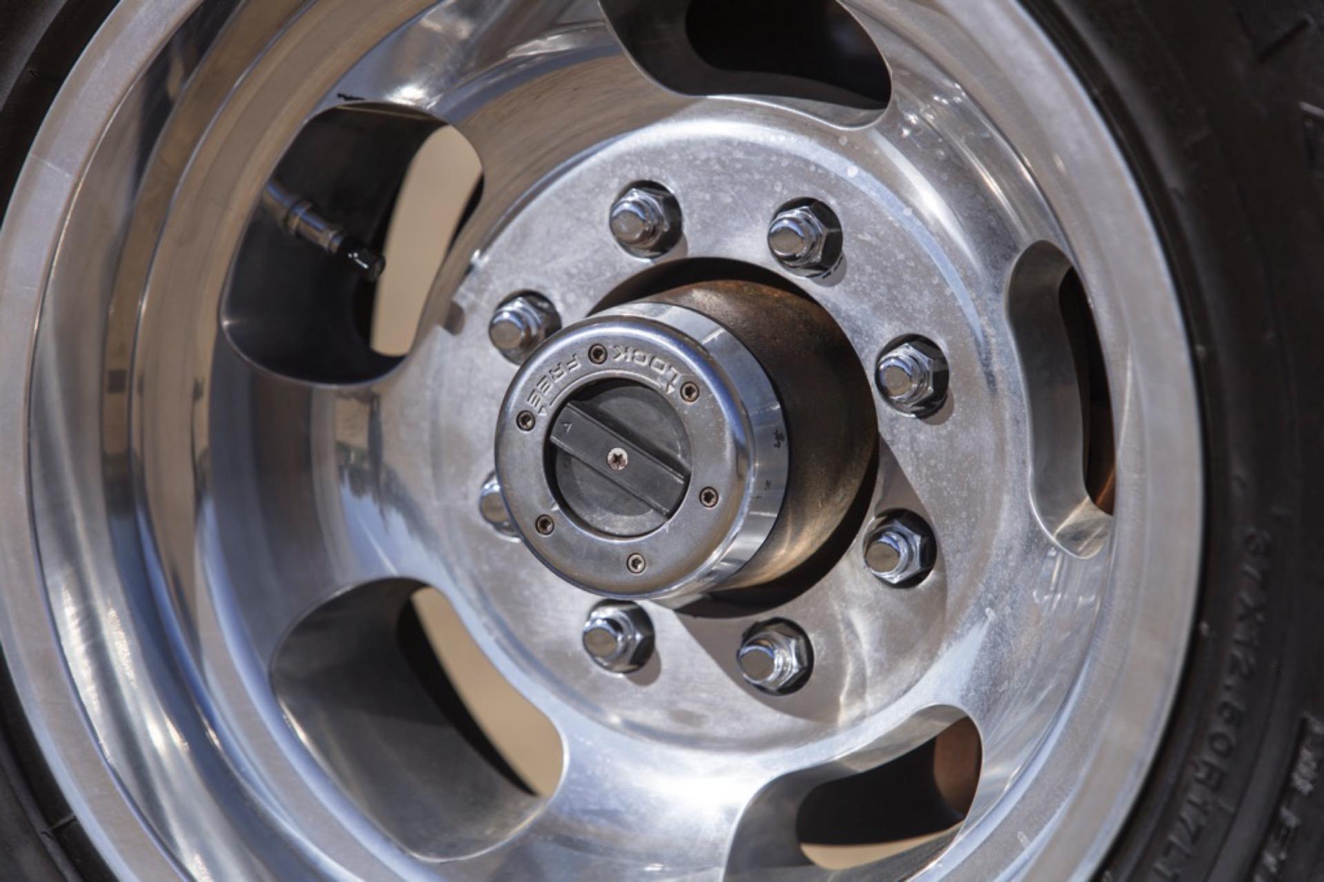 7.3L Turbo Diesel-Powered 1975 Ford F-250 4×4