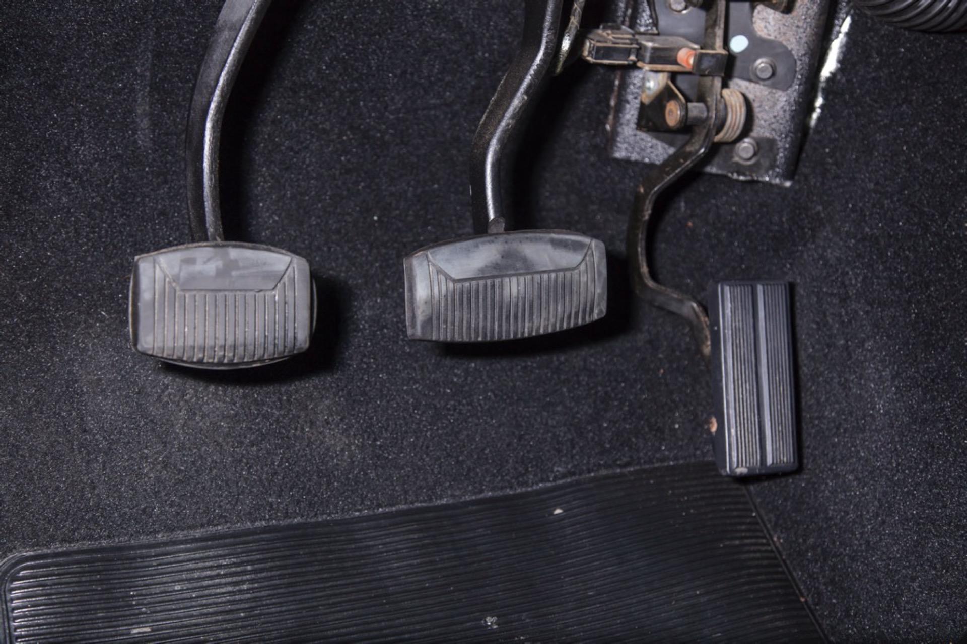 7.3L Turbo Diesel-Powered 1975 Ford F-250 4×4