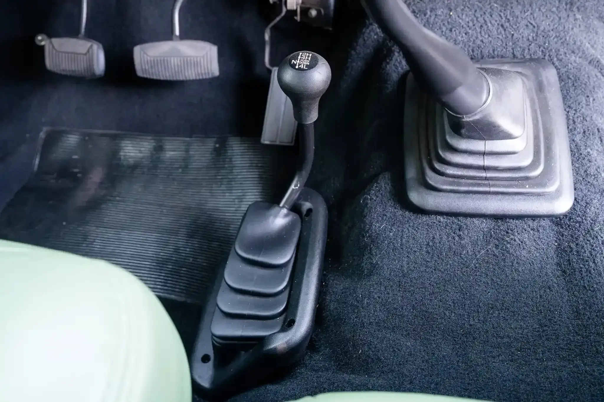 7.3L Turbo Diesel-Powered 1975 Ford F-250 4×4