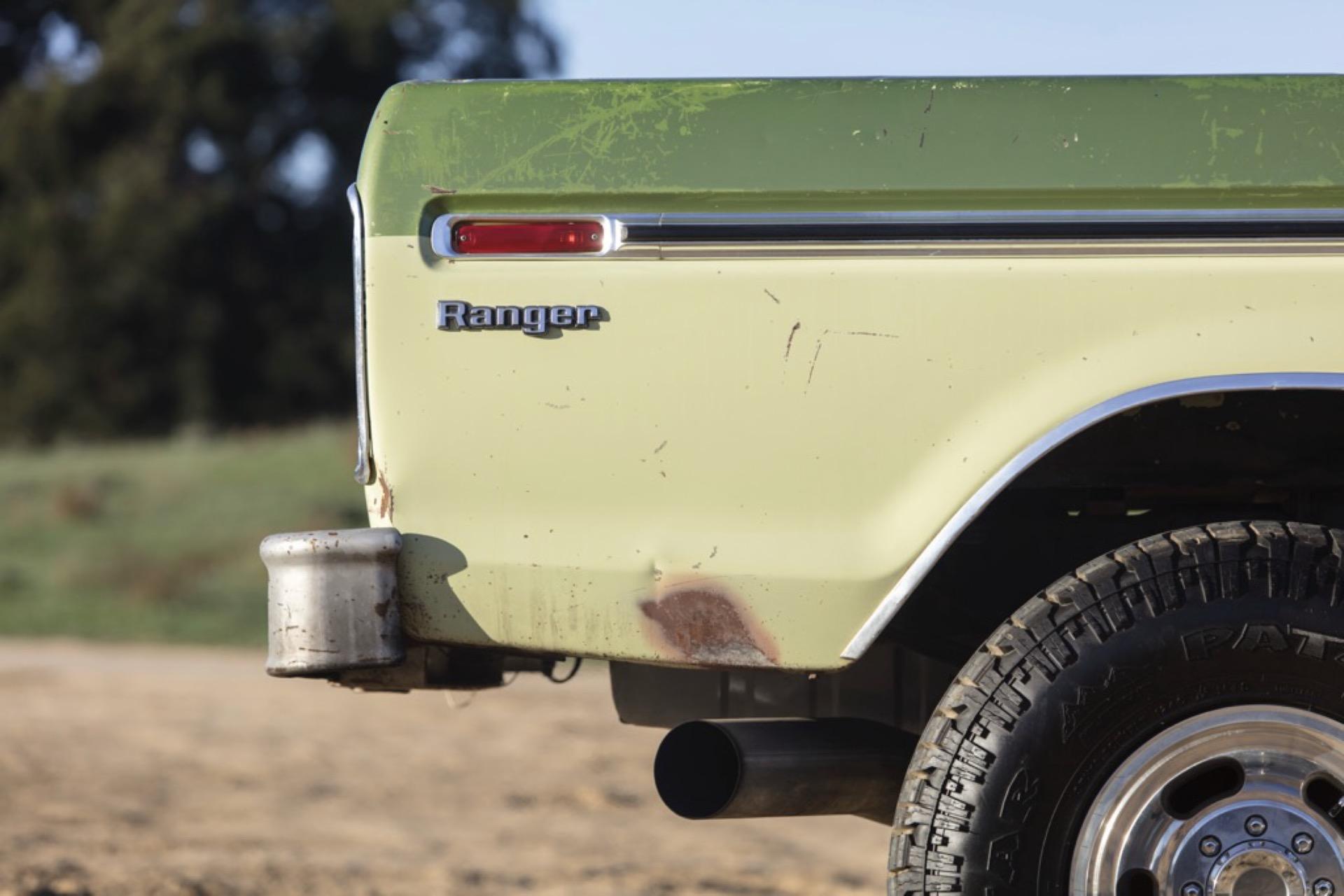 7.3L Turbo Diesel-Powered 1975 Ford F-250 4×4