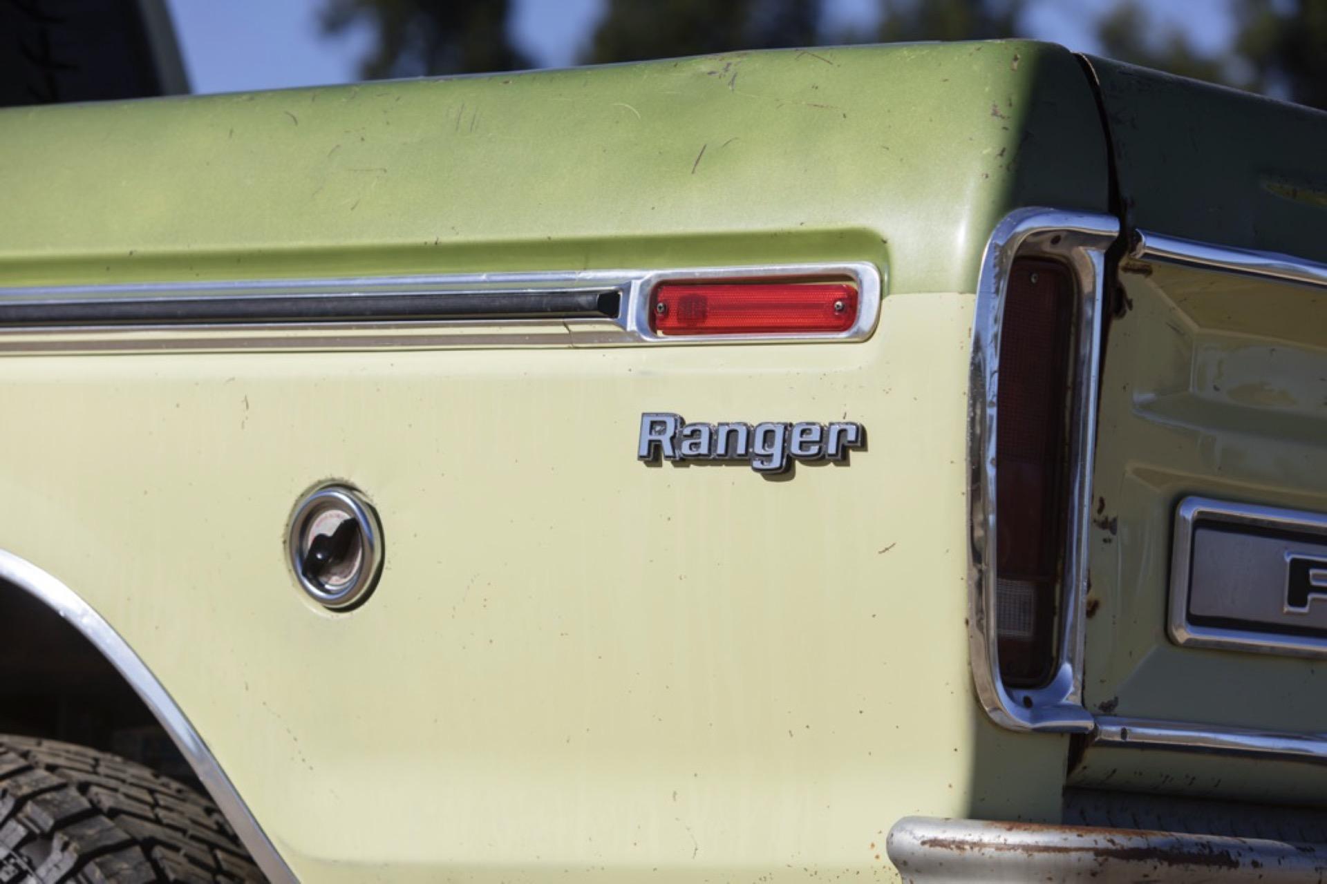 7.3L Turbo Diesel-Powered 1975 Ford F-250 4×4