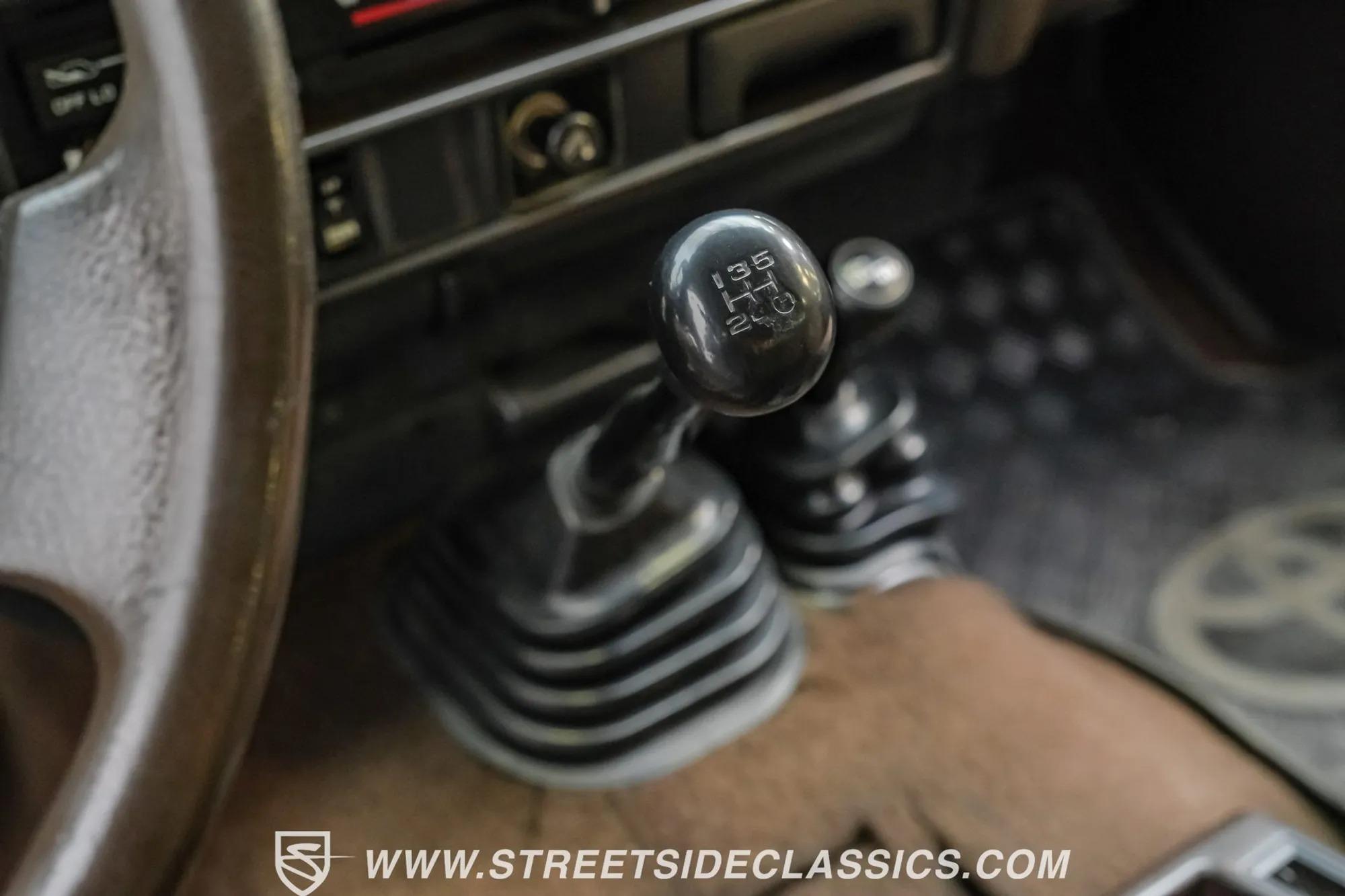 1988 Toyota Land Cruiser FJ62