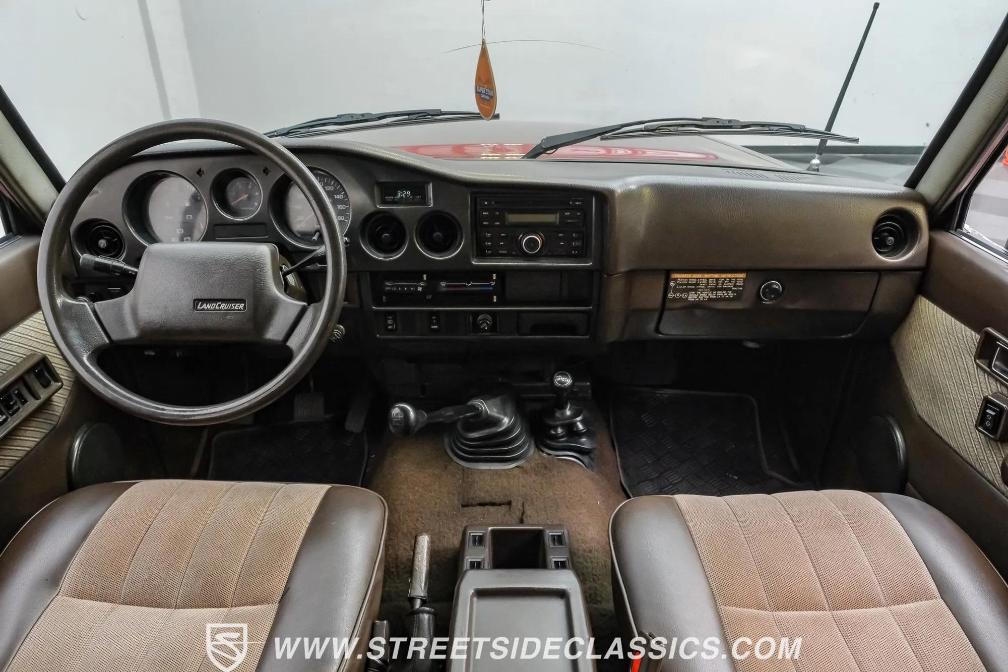 1988 Toyota Land Cruiser FJ62