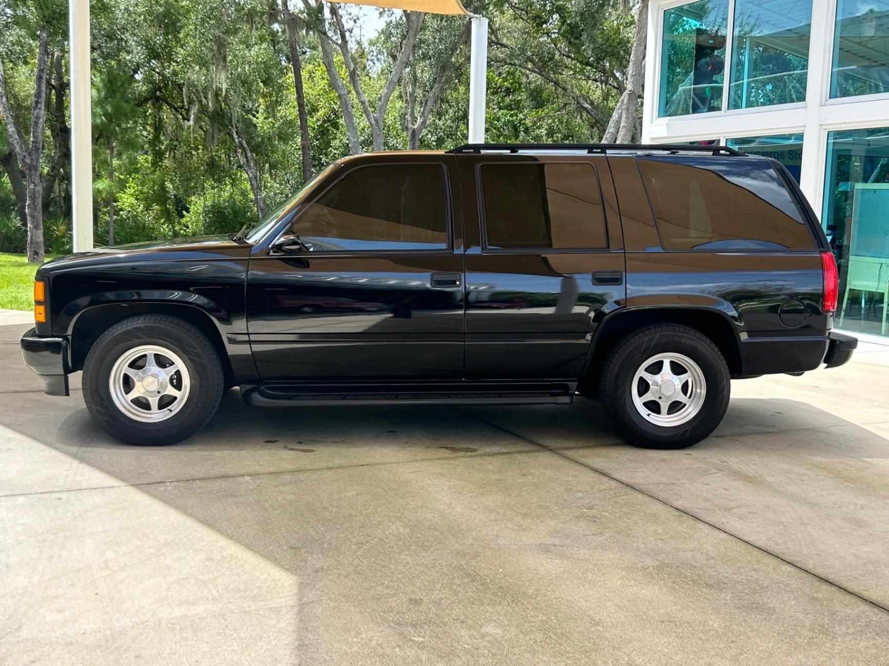 1996 GMC Suburban SLE