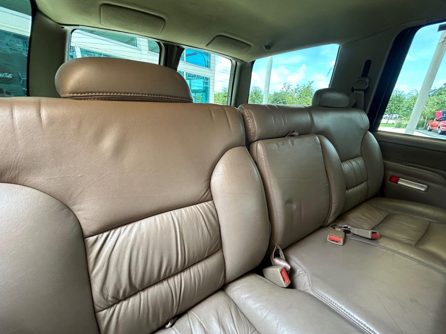 1996 GMC Suburban SLE