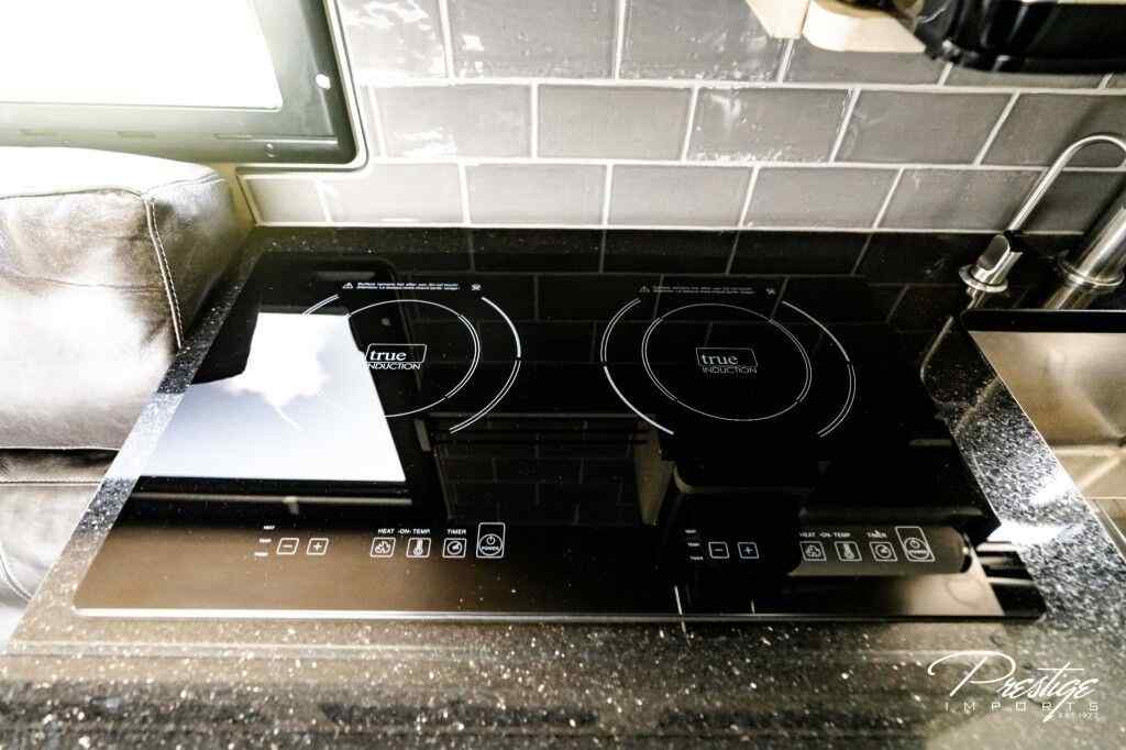 2019 EarthRoamer XV-LTS 228