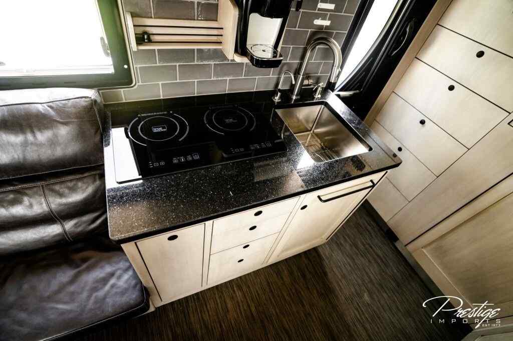 2019 EarthRoamer XV-LTS 228