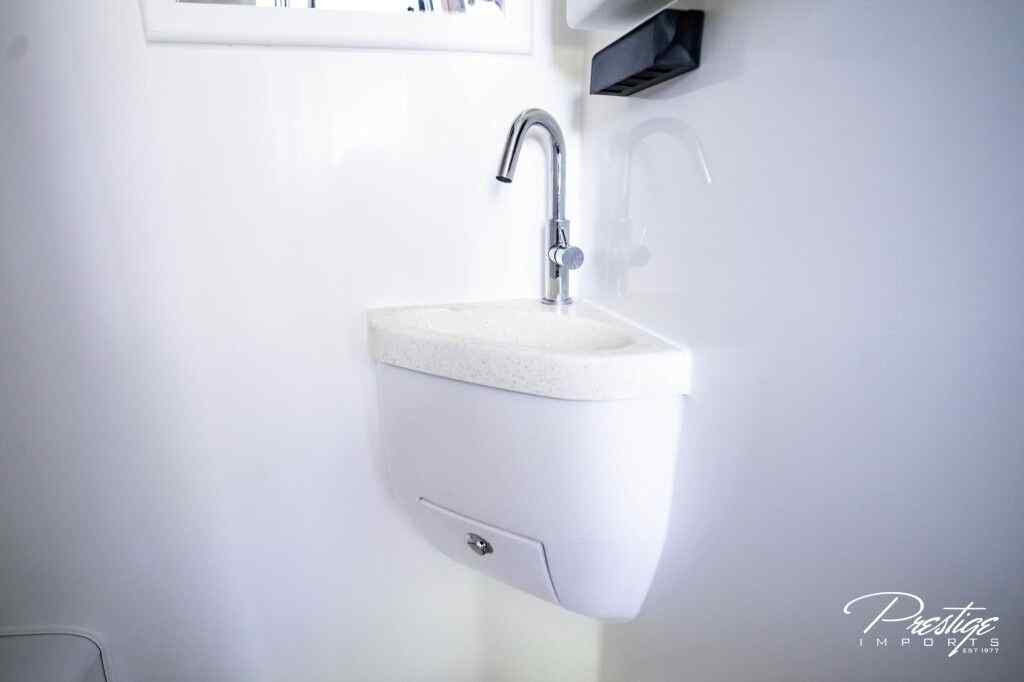 2019 EarthRoamer XV-LTS 228