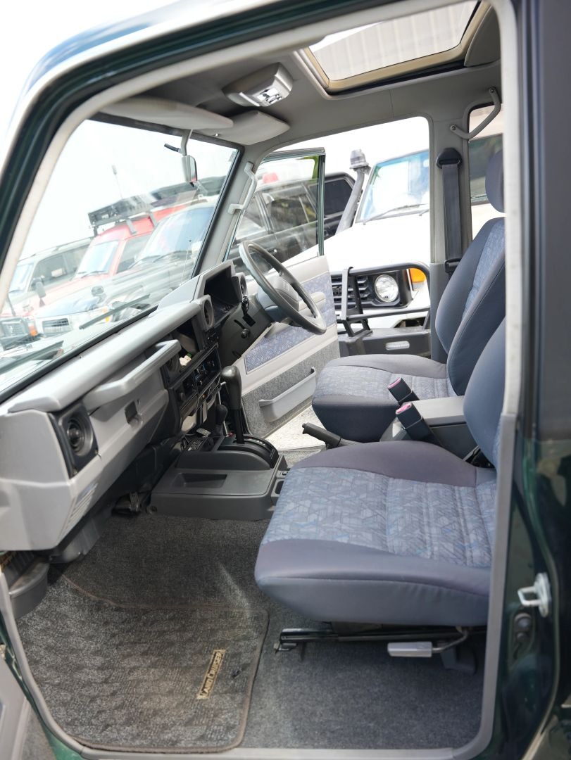 1998 Toyota Land Cruiser ZX