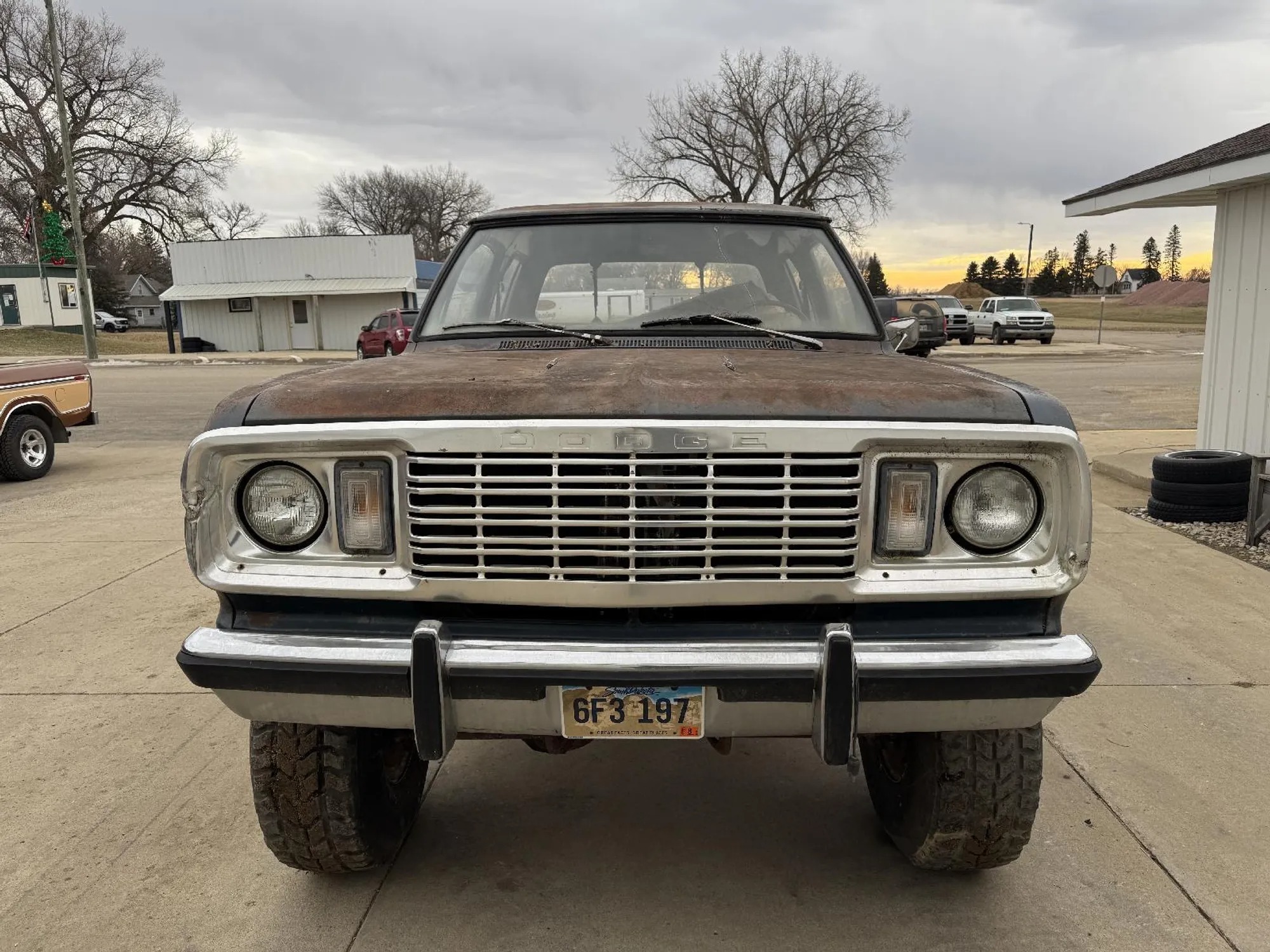 1976 Dodge W200 - 2