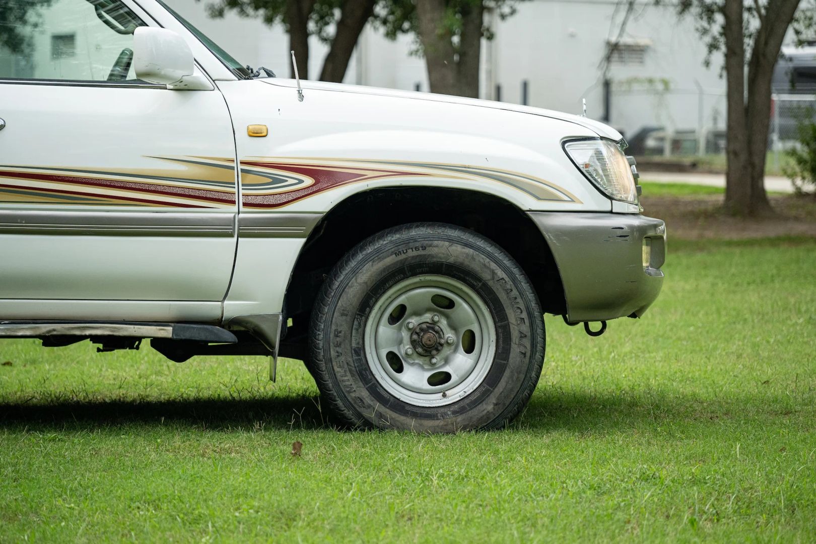 2000 Toyota Land Cruiser HZJ105