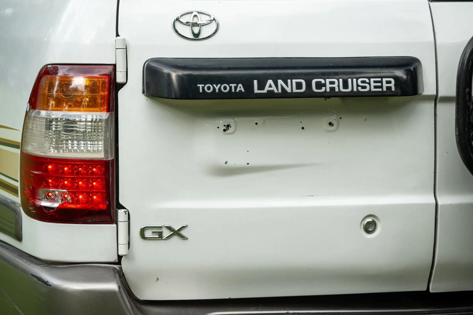 2000 Toyota Land Cruiser HZJ105