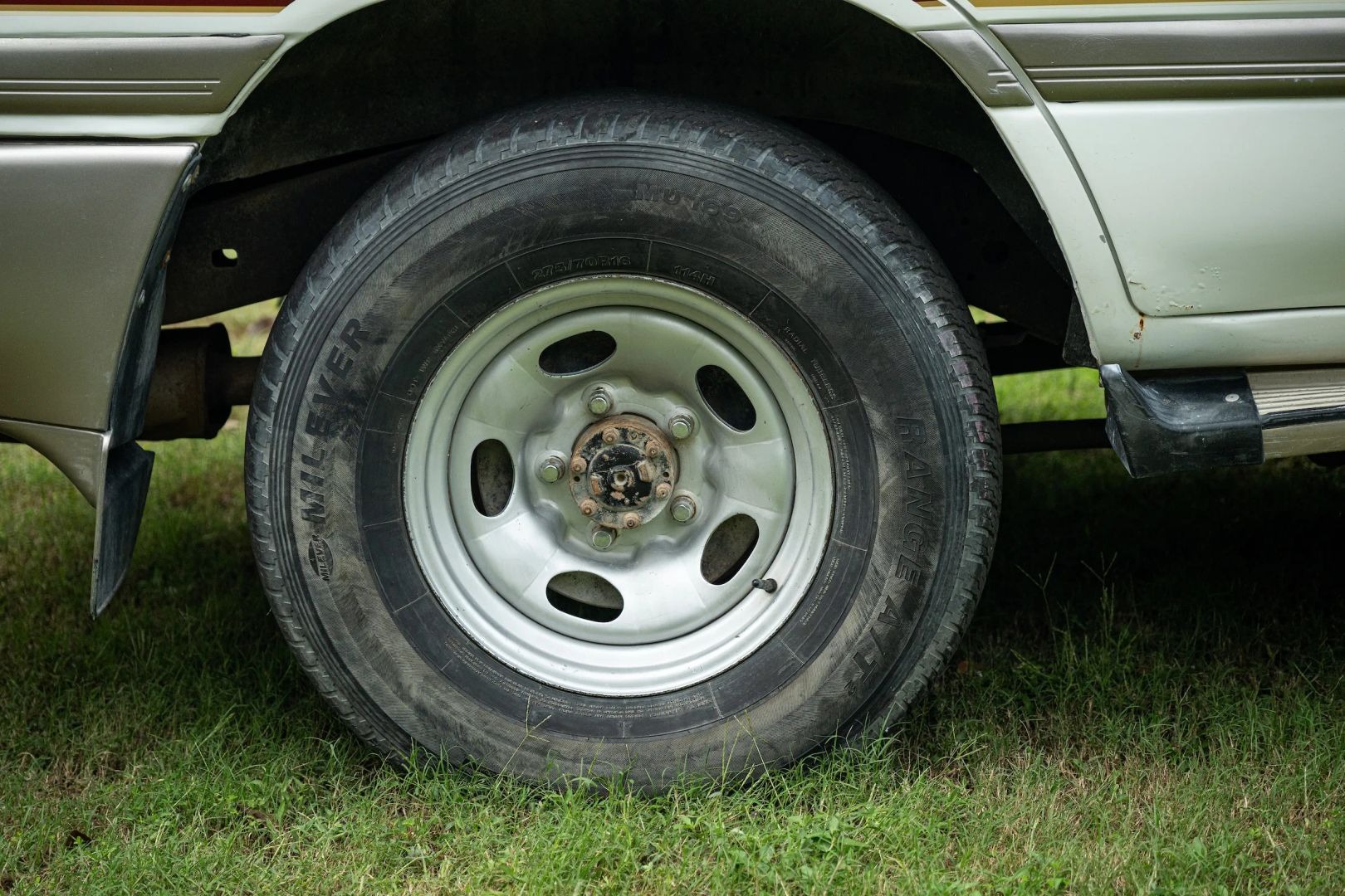 2000 Toyota Land Cruiser HZJ105