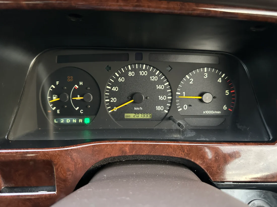 Pending Sale: 1999 Toyota HiAce Custom Living Saloon EX
