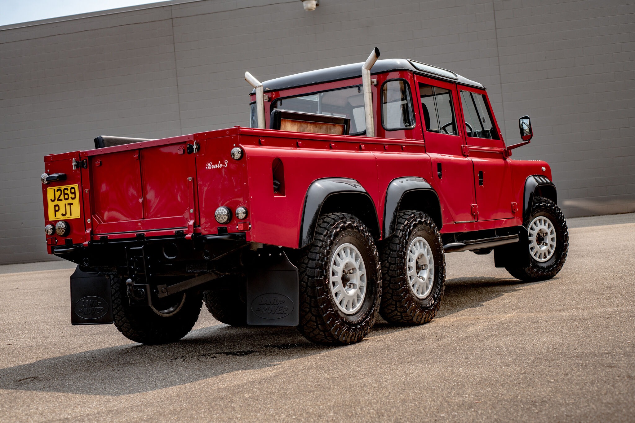Sold: 1992 Land Rover Defender 110 6×6 - 4