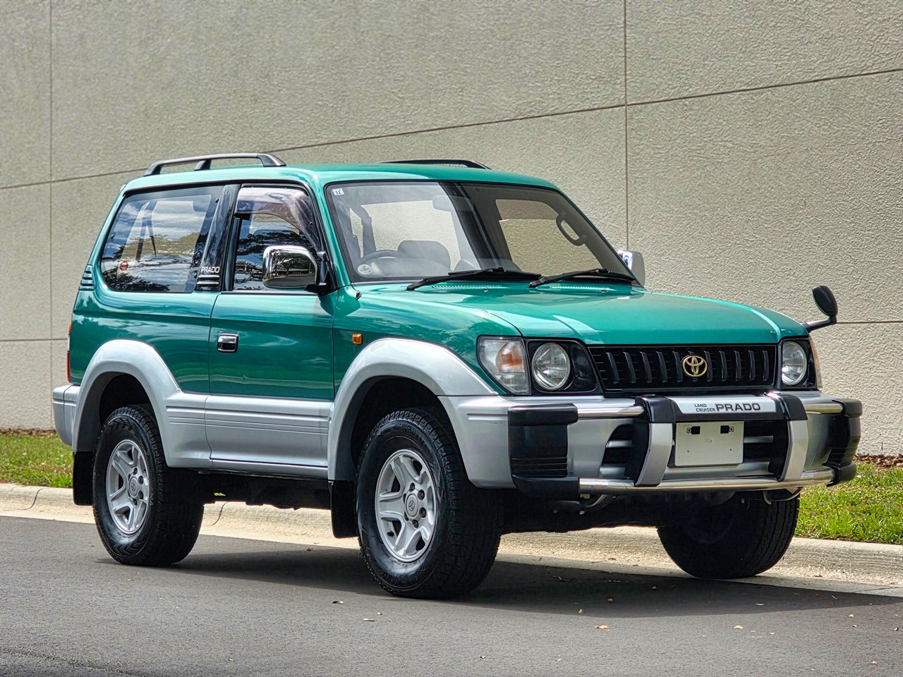 1996 Toyota Land Cruiser Prado RX - 2