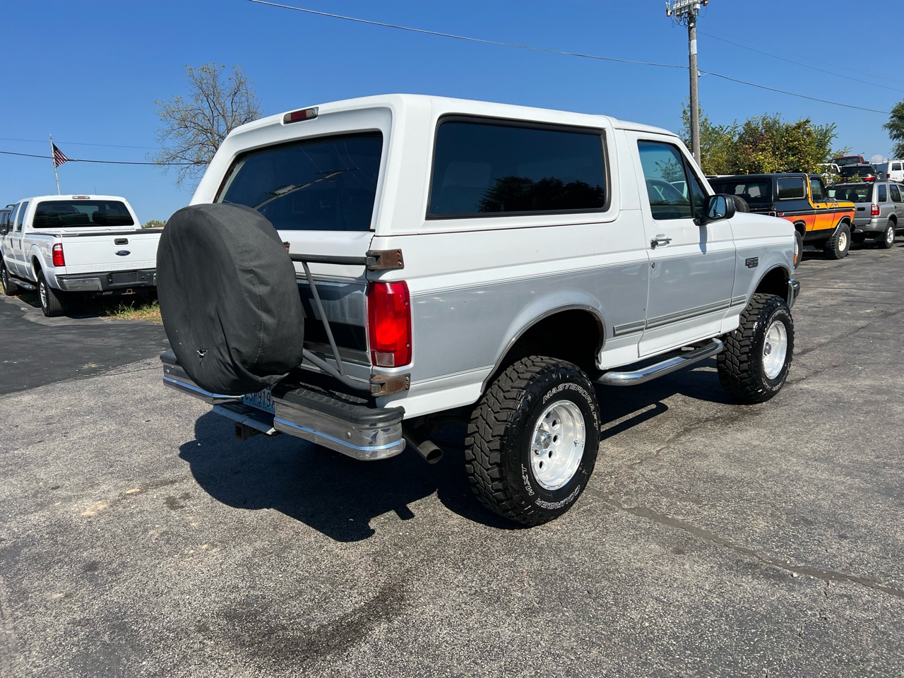1996 Ford Bronco XLT - 3