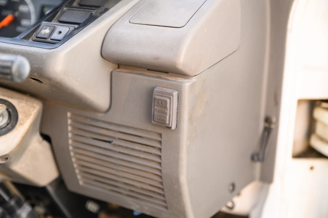 1990 Suzuki Carry Dump Truck 4×4
