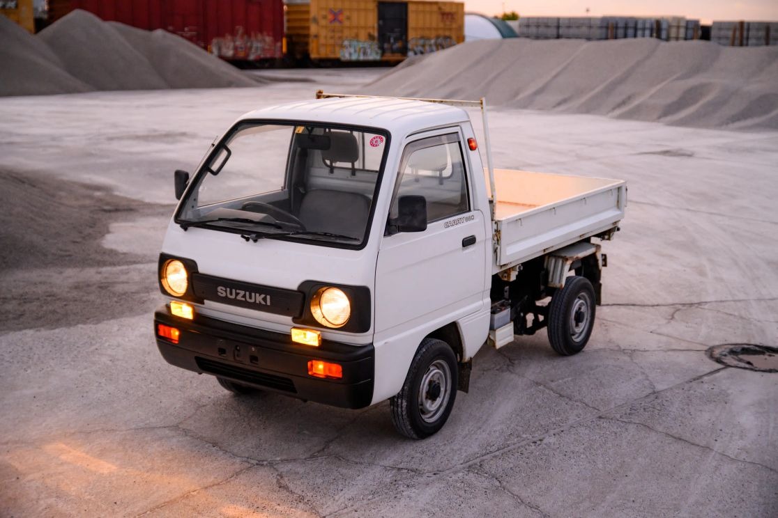 1990 Suzuki Carry Dump Truck 4×4