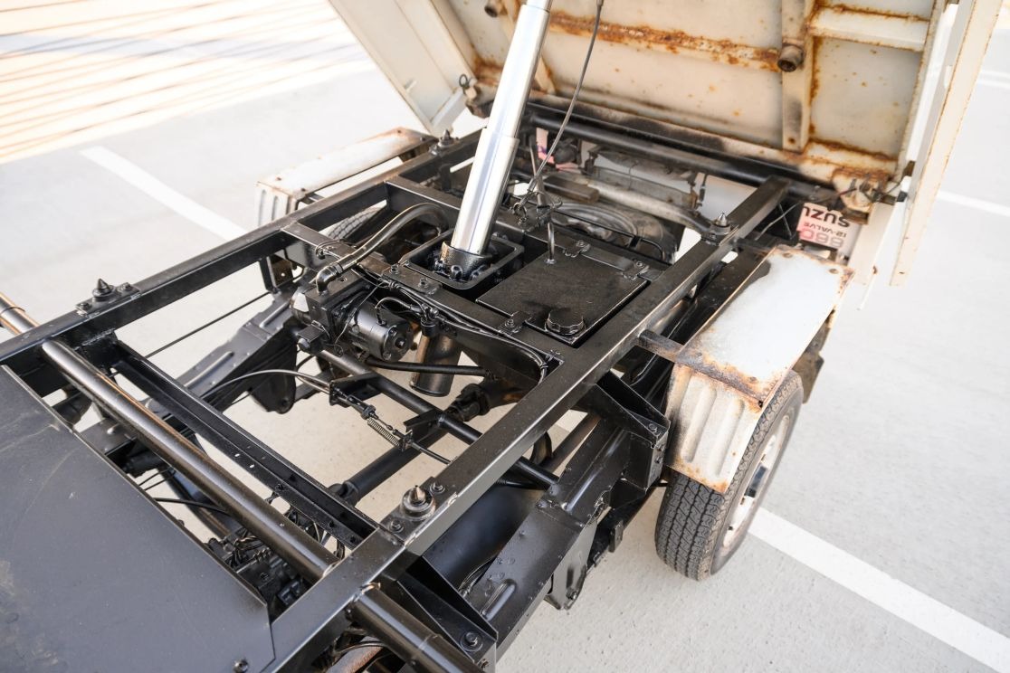 1990 Suzuki Carry Dump Truck 4×4