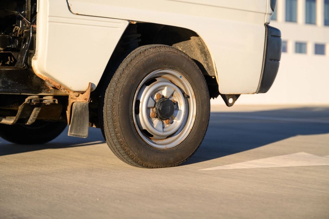 1990 Suzuki Carry Dump Truck 4×4