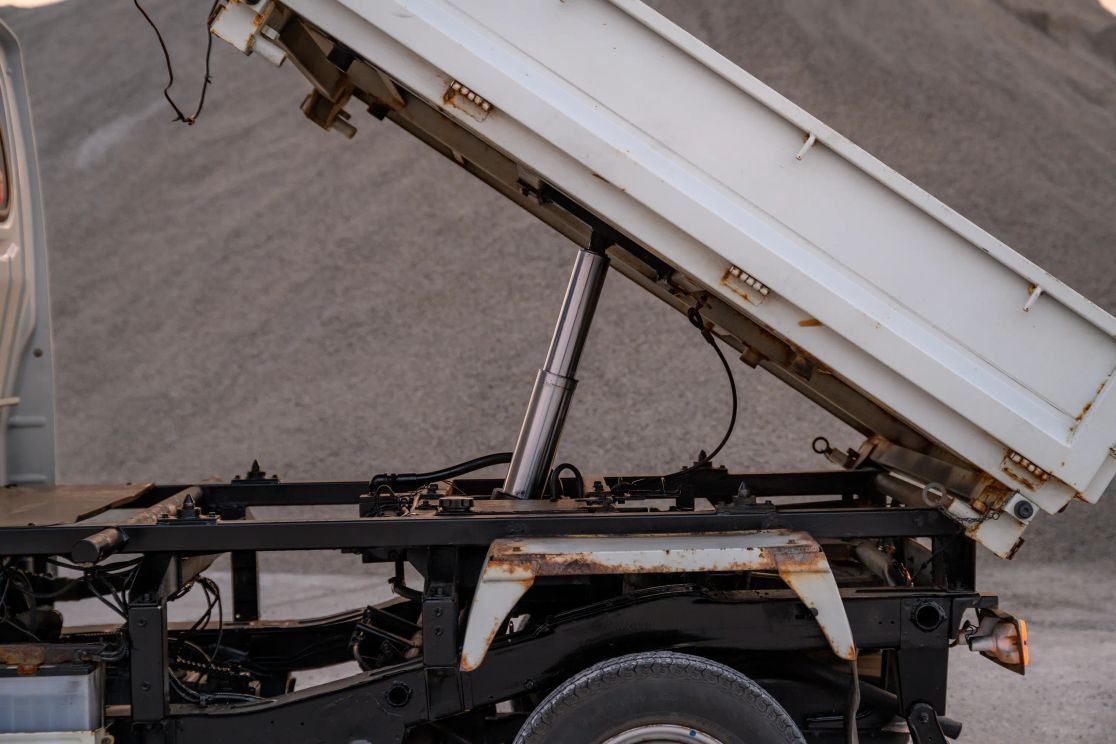 1990 Suzuki Carry Dump Truck 4×4