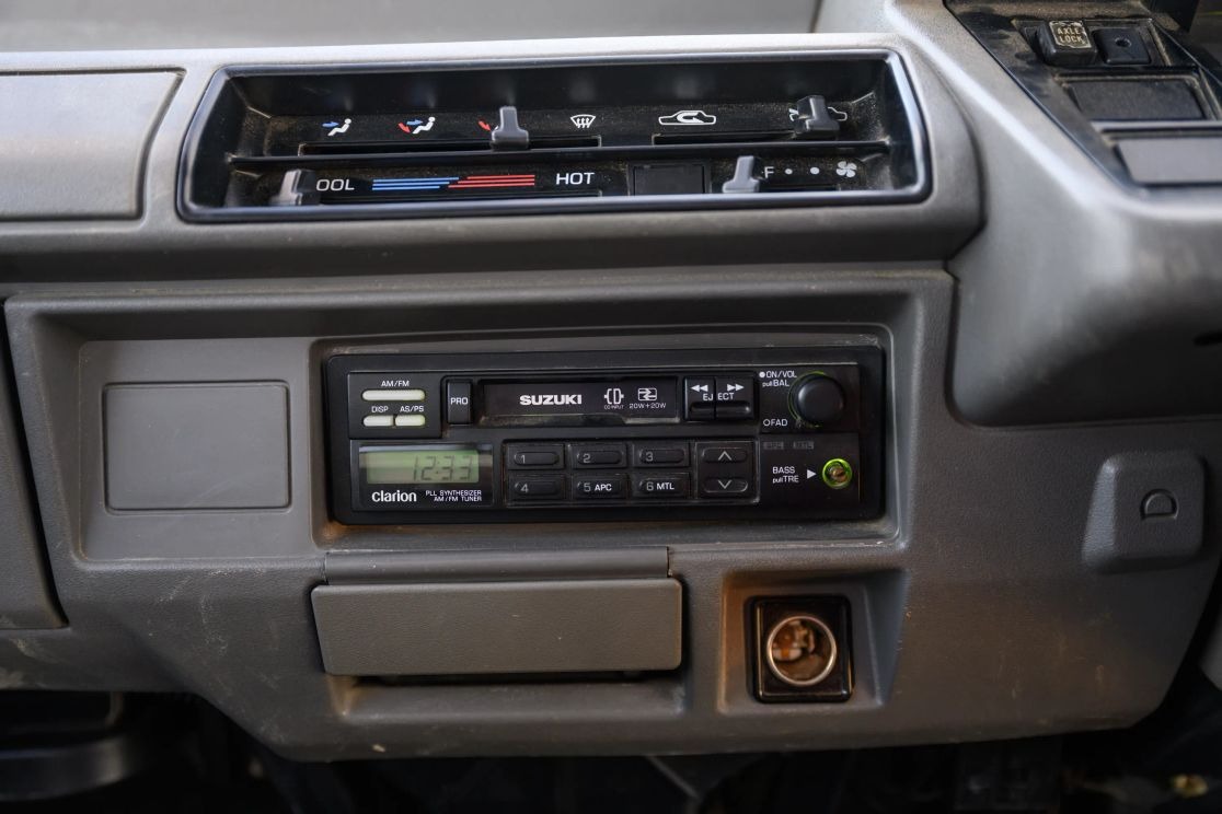 1990 Suzuki Carry Dump Truck 4×4