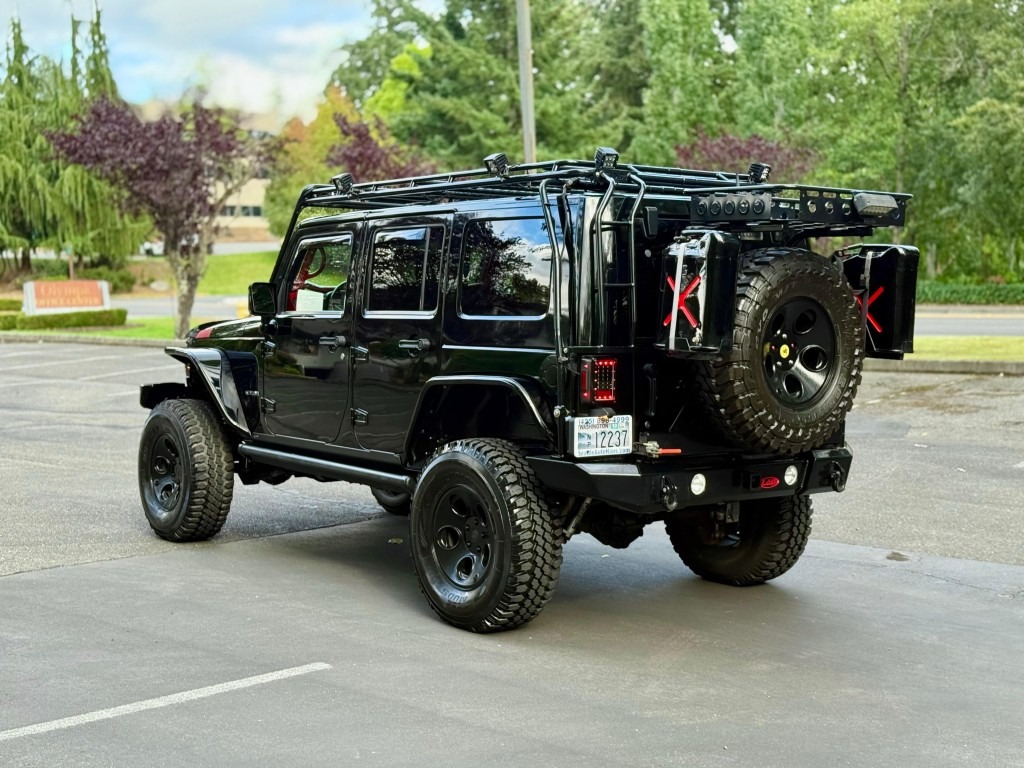 6.1 HEMI-Powered 2009 Jeep Wrangler Unlimited Rubicon - 2