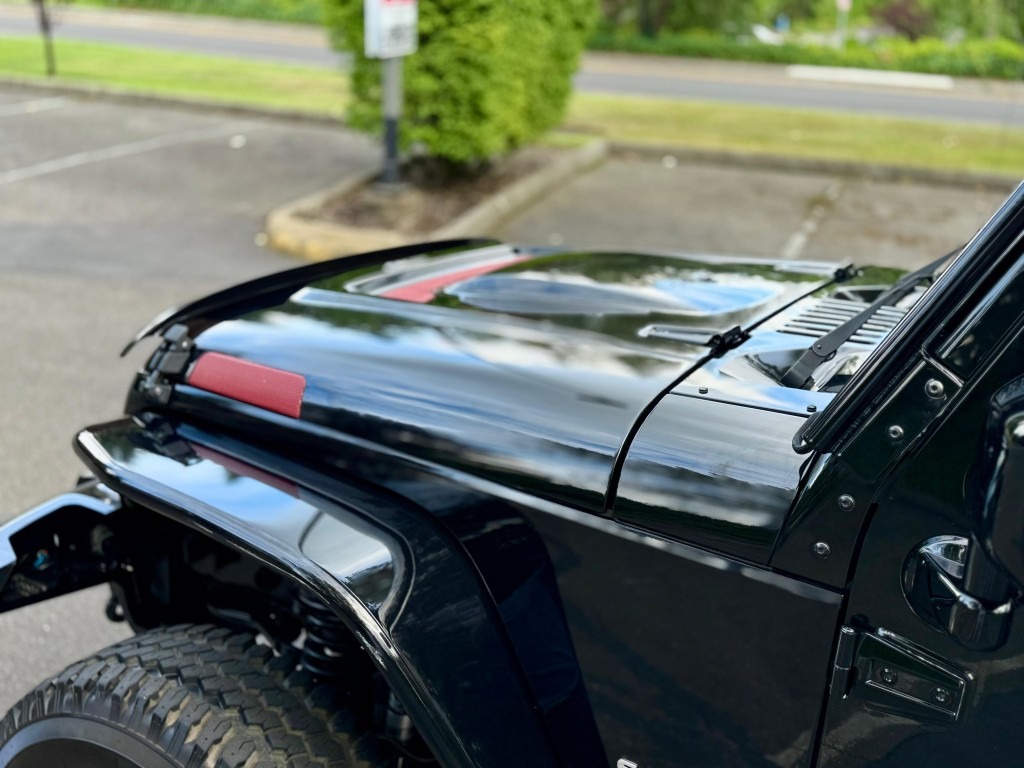 6.1 HEMI-Powered 2009 Jeep Wrangler Unlimited Rubicon
