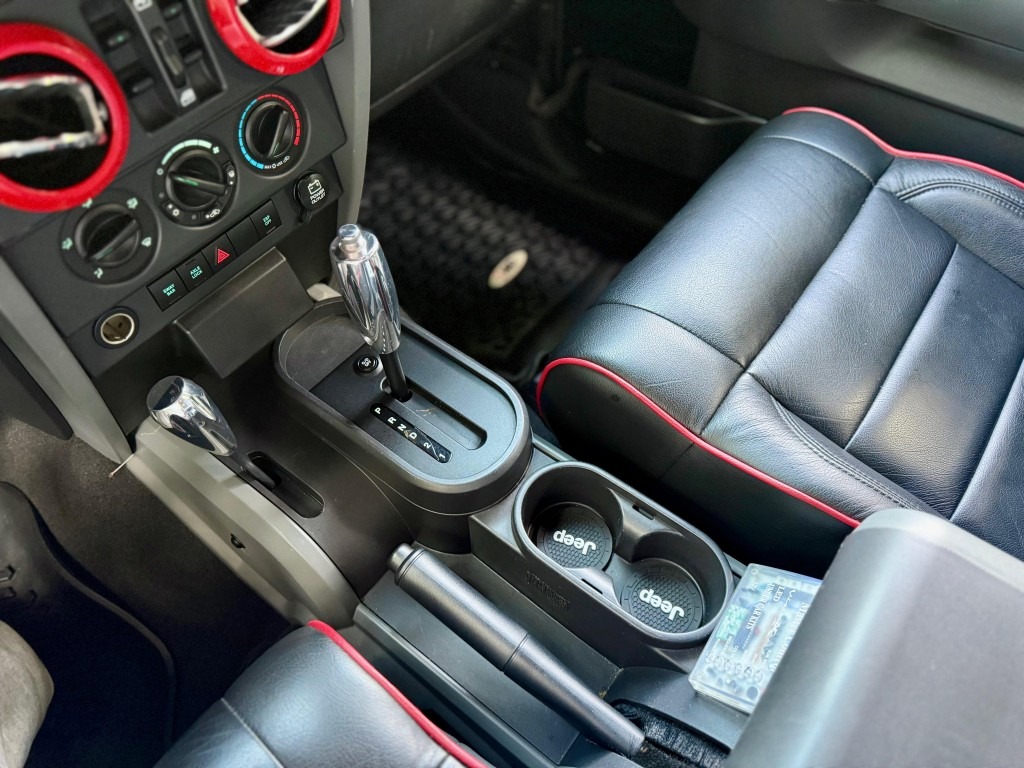 6.1 HEMI-Powered 2009 Jeep Wrangler Unlimited Rubicon