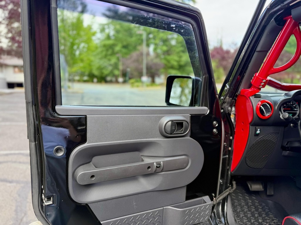 6.1 HEMI-Powered 2009 Jeep Wrangler Unlimited Rubicon