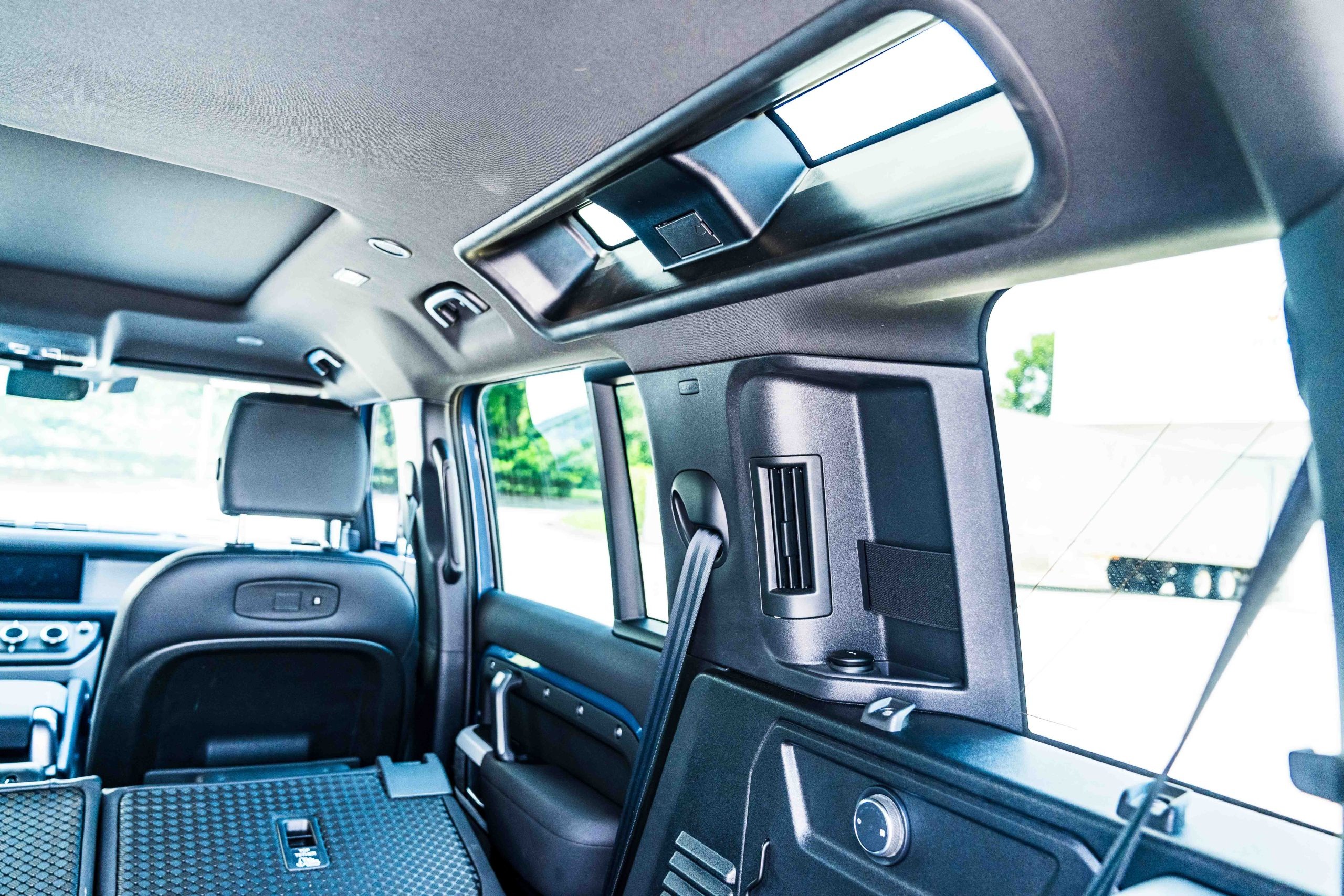 2022 Land Rover Defender 110 X-Dynamic SE