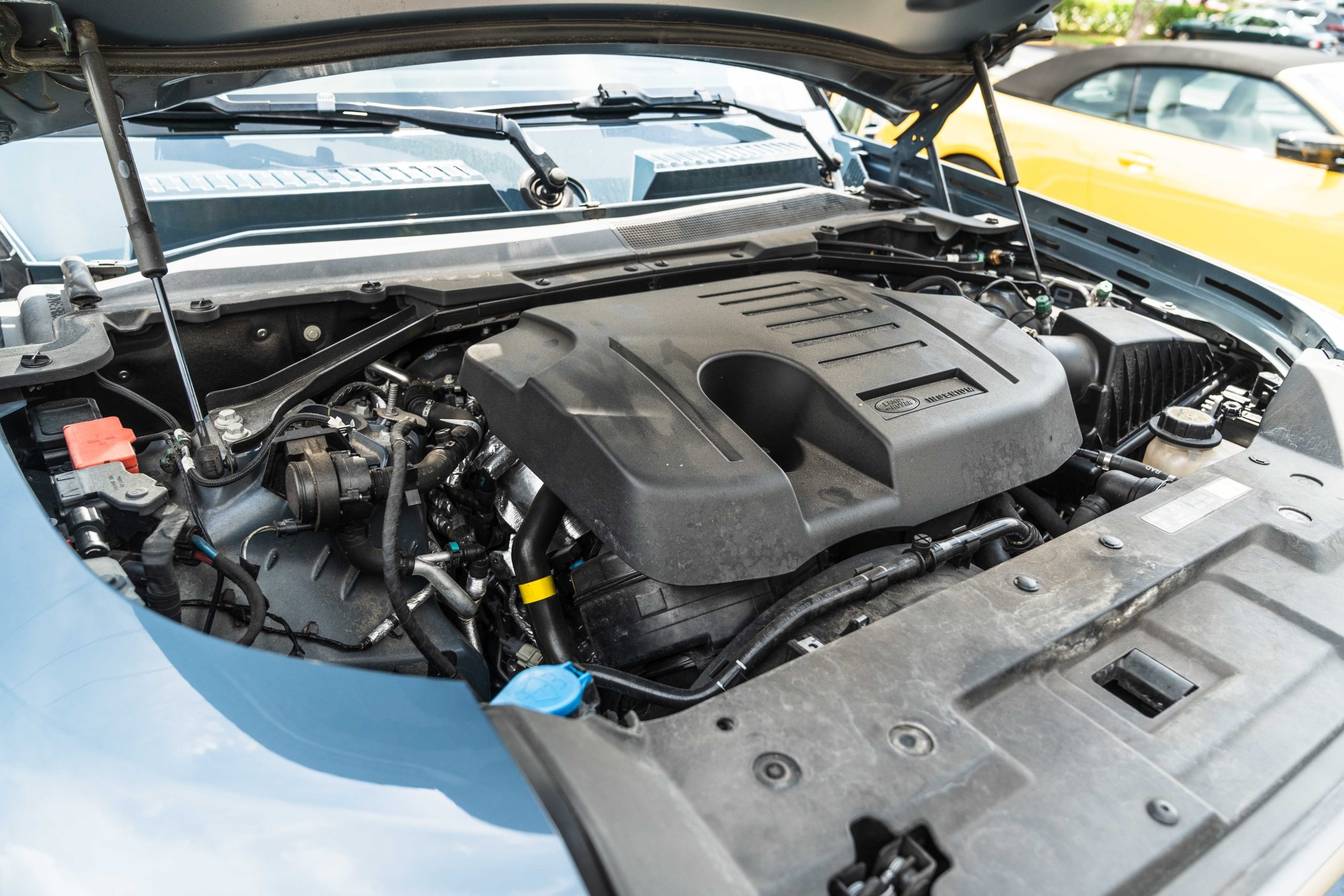 2022 Land Rover Defender 110 X-Dynamic SE