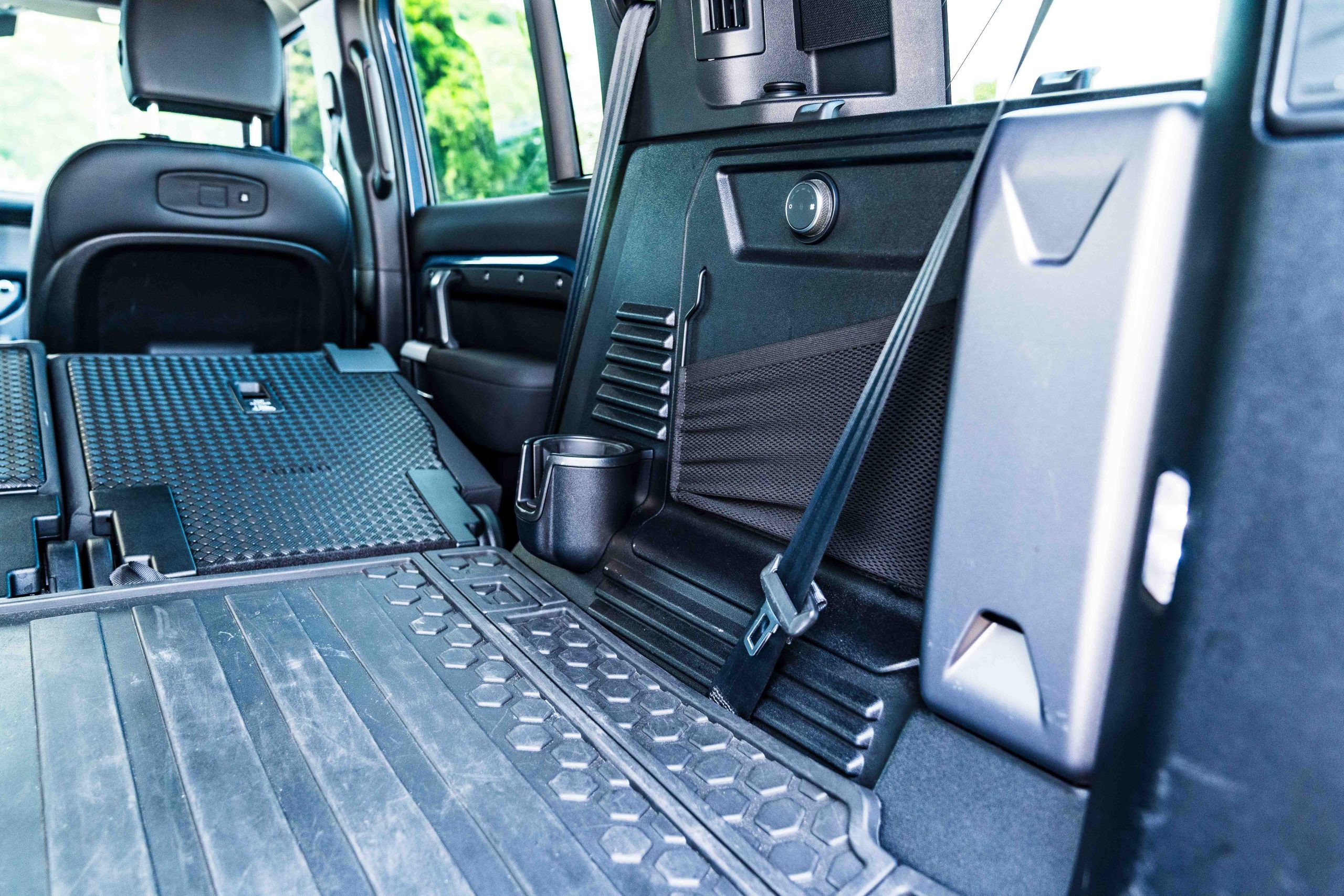 2022 Land Rover Defender 110 X-Dynamic SE