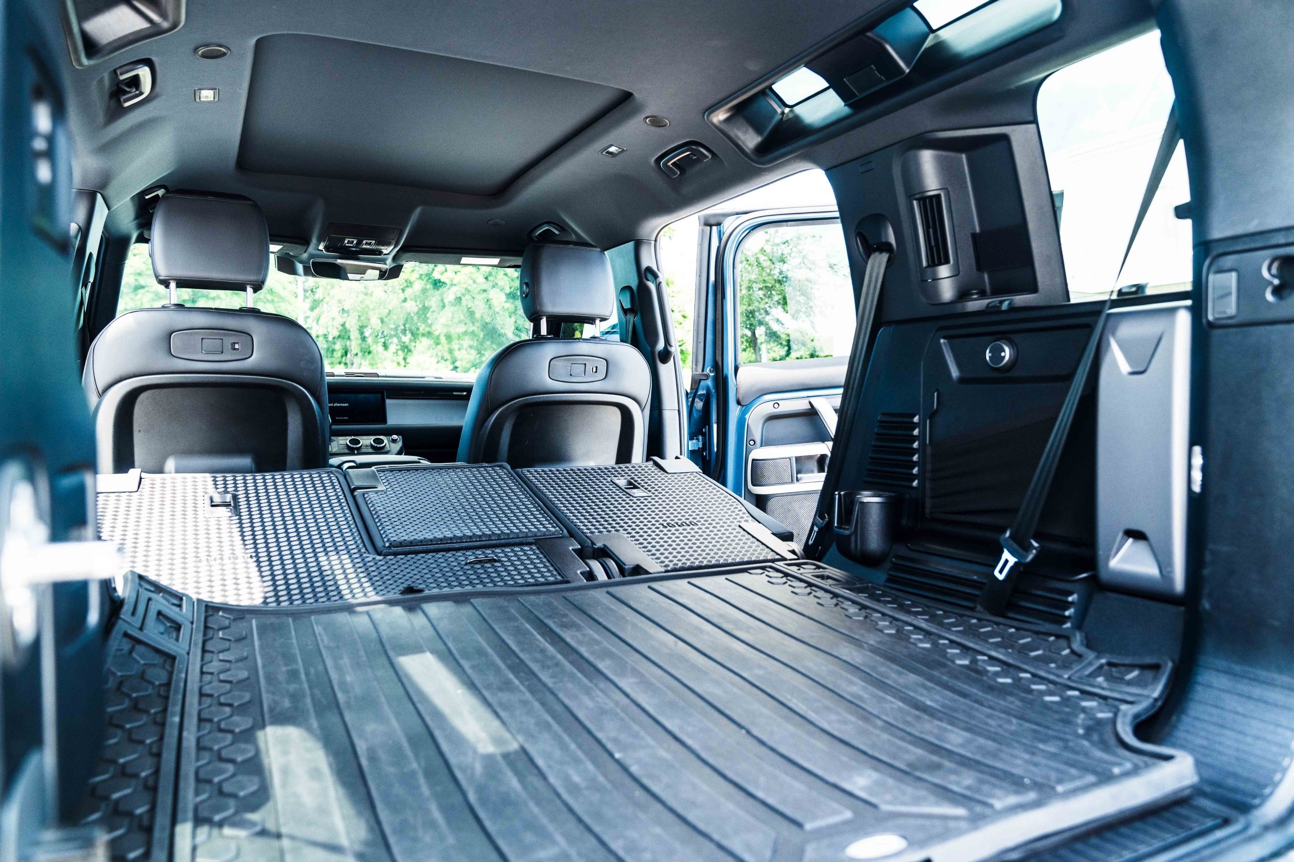 2022 Land Rover Defender 110 X-Dynamic SE