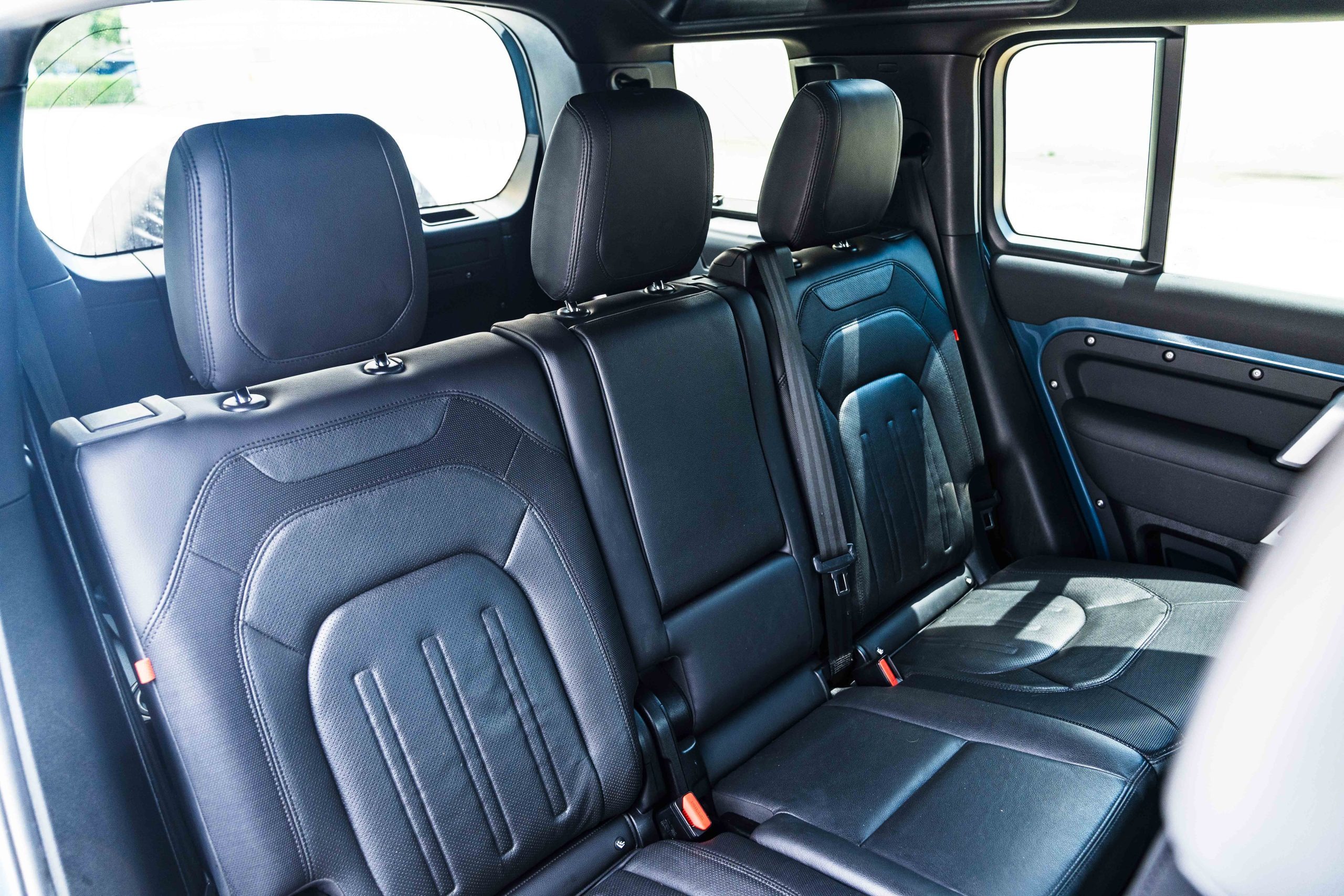 2022 Land Rover Defender 110 X-Dynamic SE