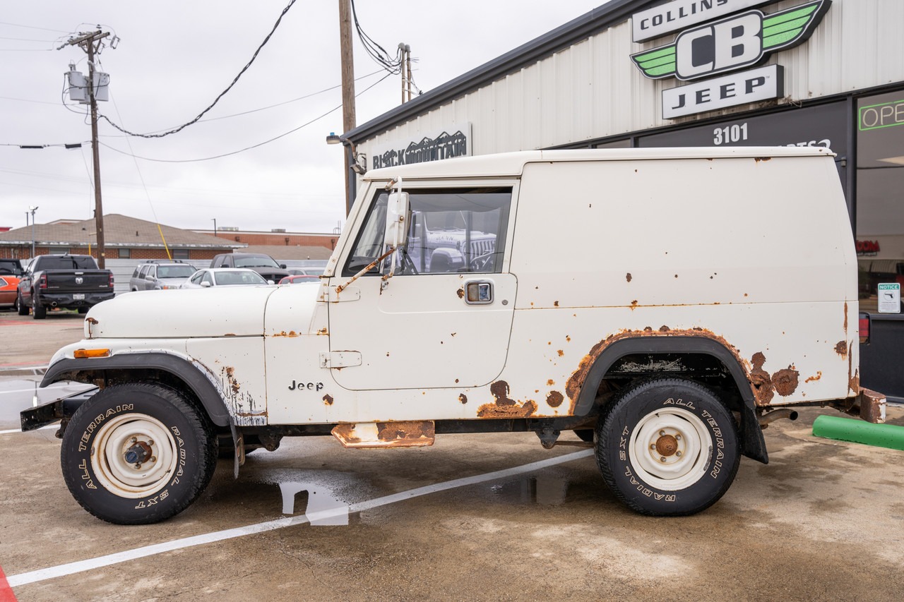1984 Jeep CJ-8 Scrambler Alaskan Postal