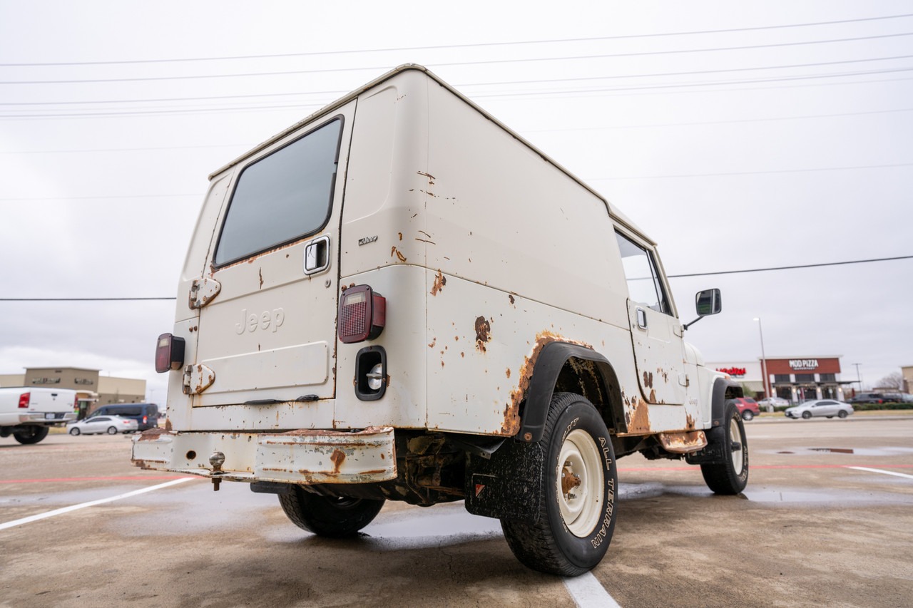 1984 Jeep CJ-8 Scrambler Alaskan Postal - 3