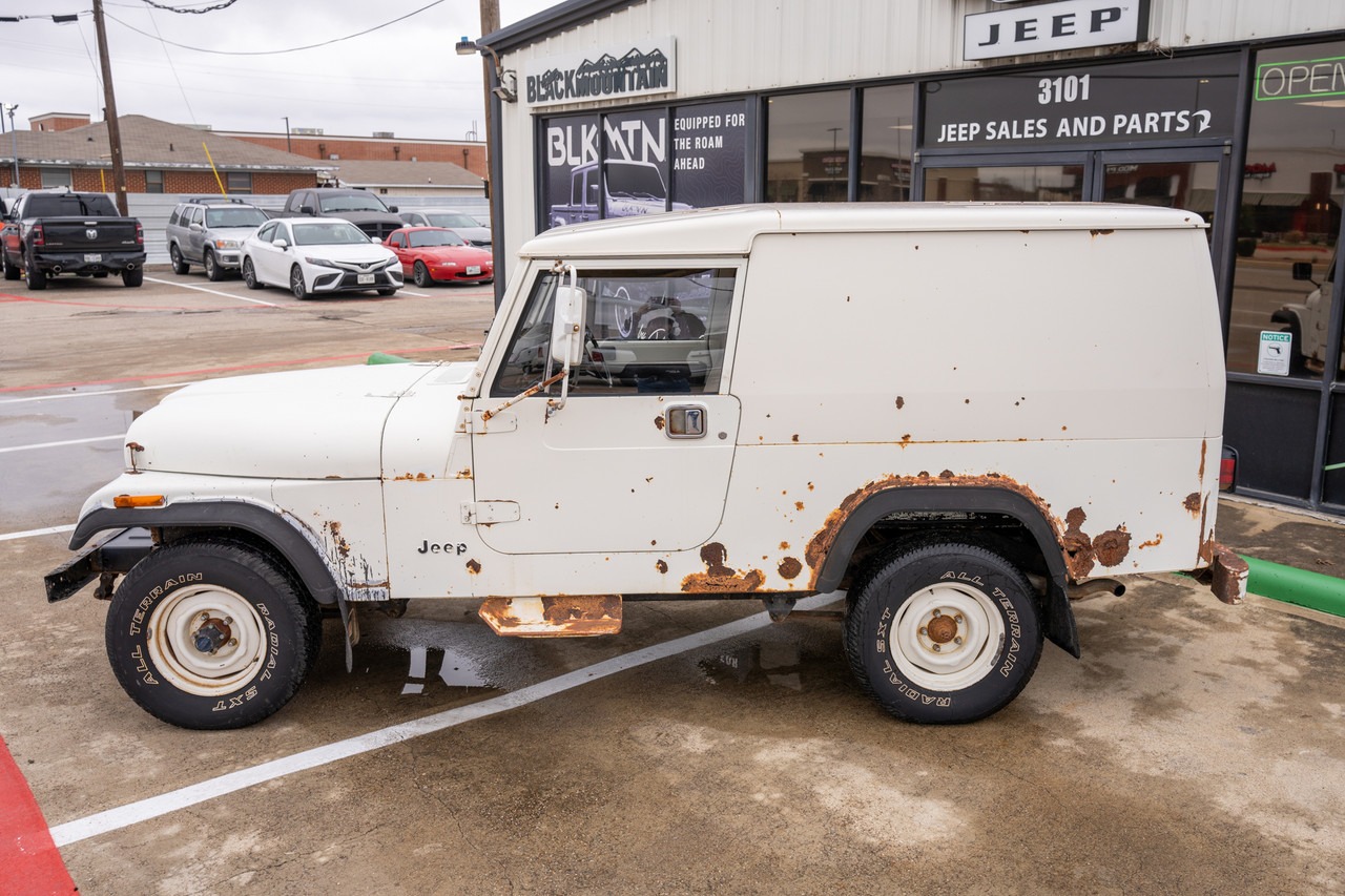 1984 Jeep CJ-8 Scrambler Alaskan Postal
