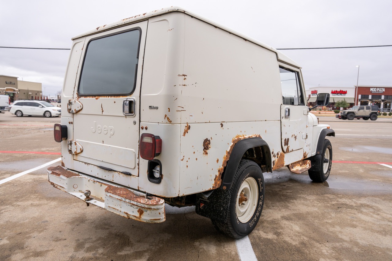 1984 Jeep CJ-8 Scrambler Alaskan Postal
