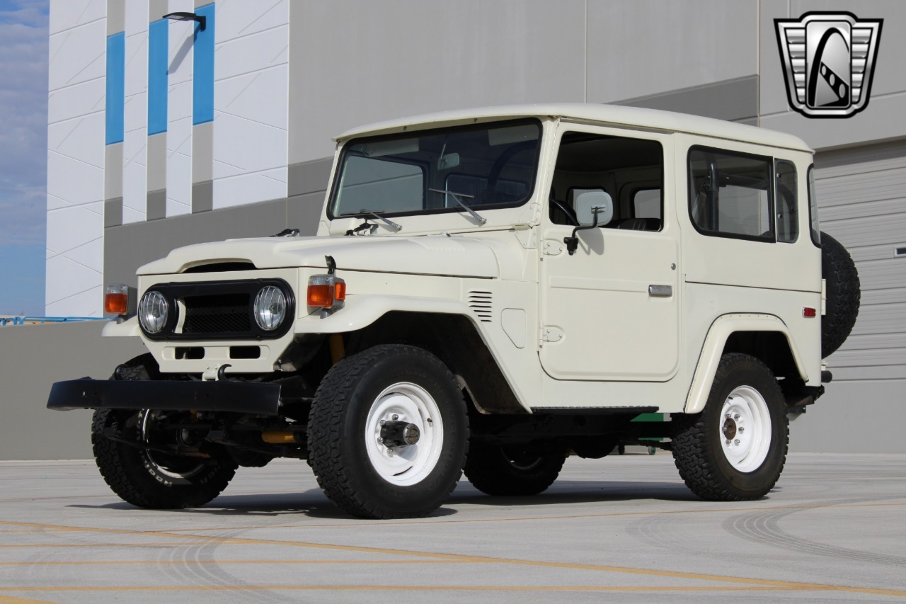 1977 Toyota Land Cruiser - 2