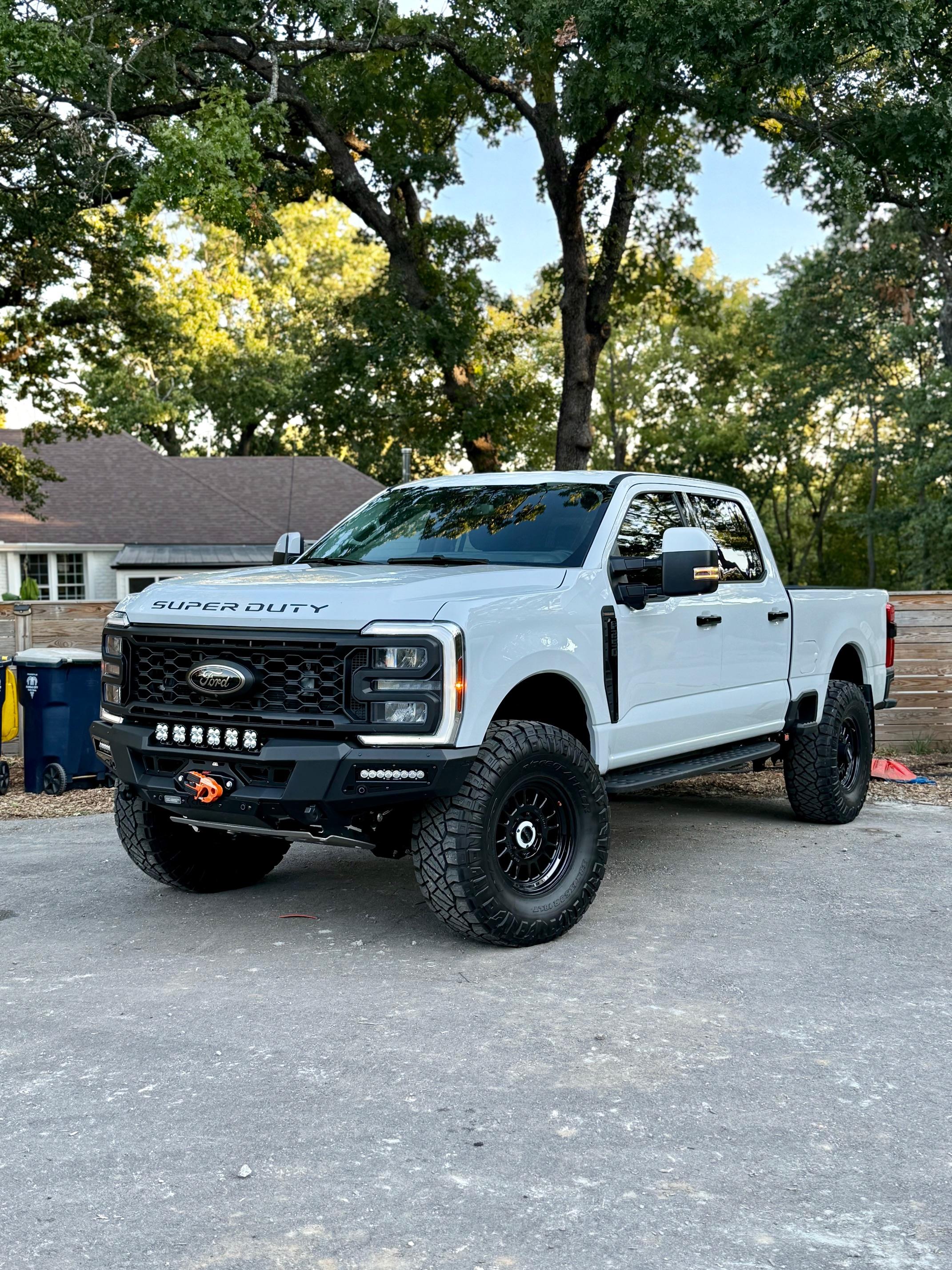 Modified 2024 Ford F-250 Lariat