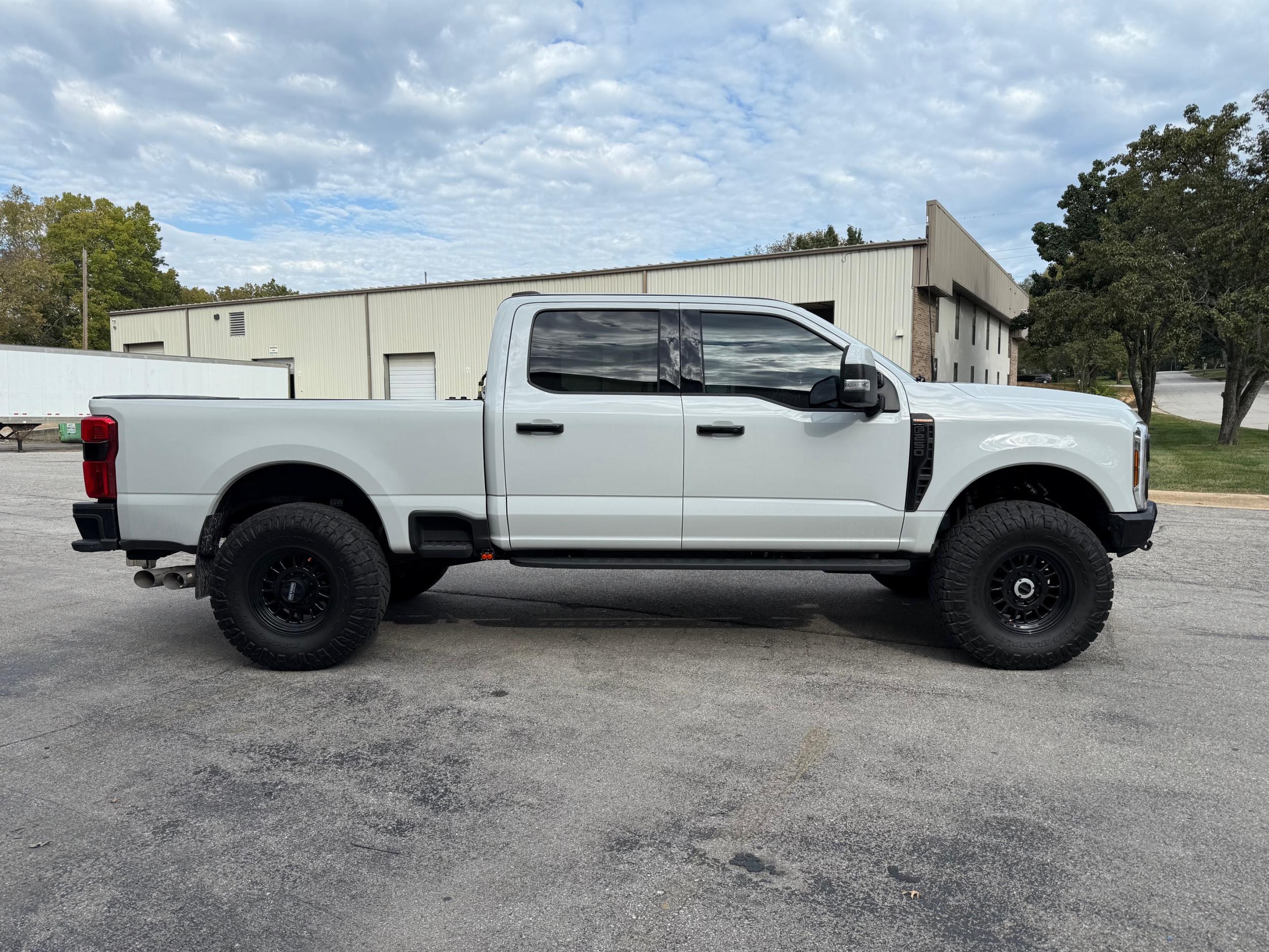 Modified 2024 Ford F-250 Lariat